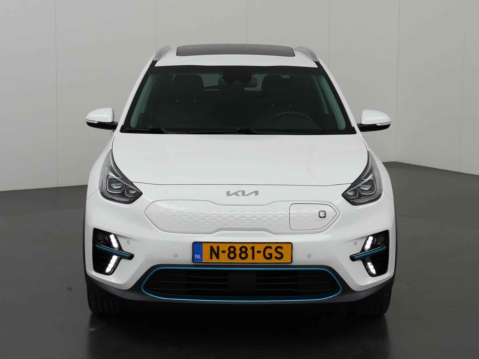 Kia e-Niro DynamicPlusLine 64 kWh | Panoramadak | Stoel/Stuurwielverwarming | Adaptieve Cruise Control | Keyless Go | LED Koplampen - 4/42