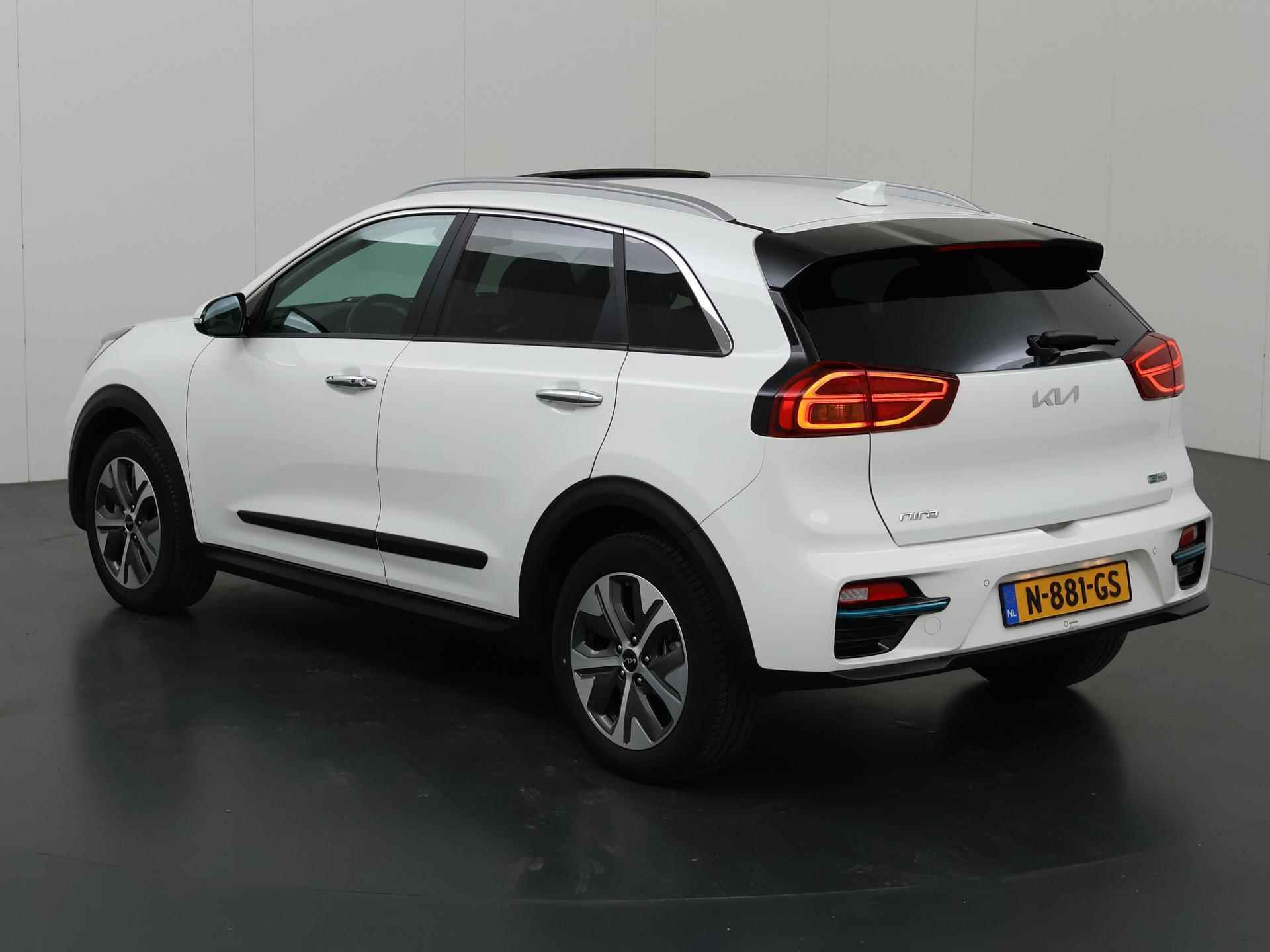 Kia e-Niro DynamicPlusLine 64 kWh | Panoramadak | Stoel/Stuurwielverwarming | Adaptieve Cruise Control | Keyless Go | LED Koplampen - 23/42