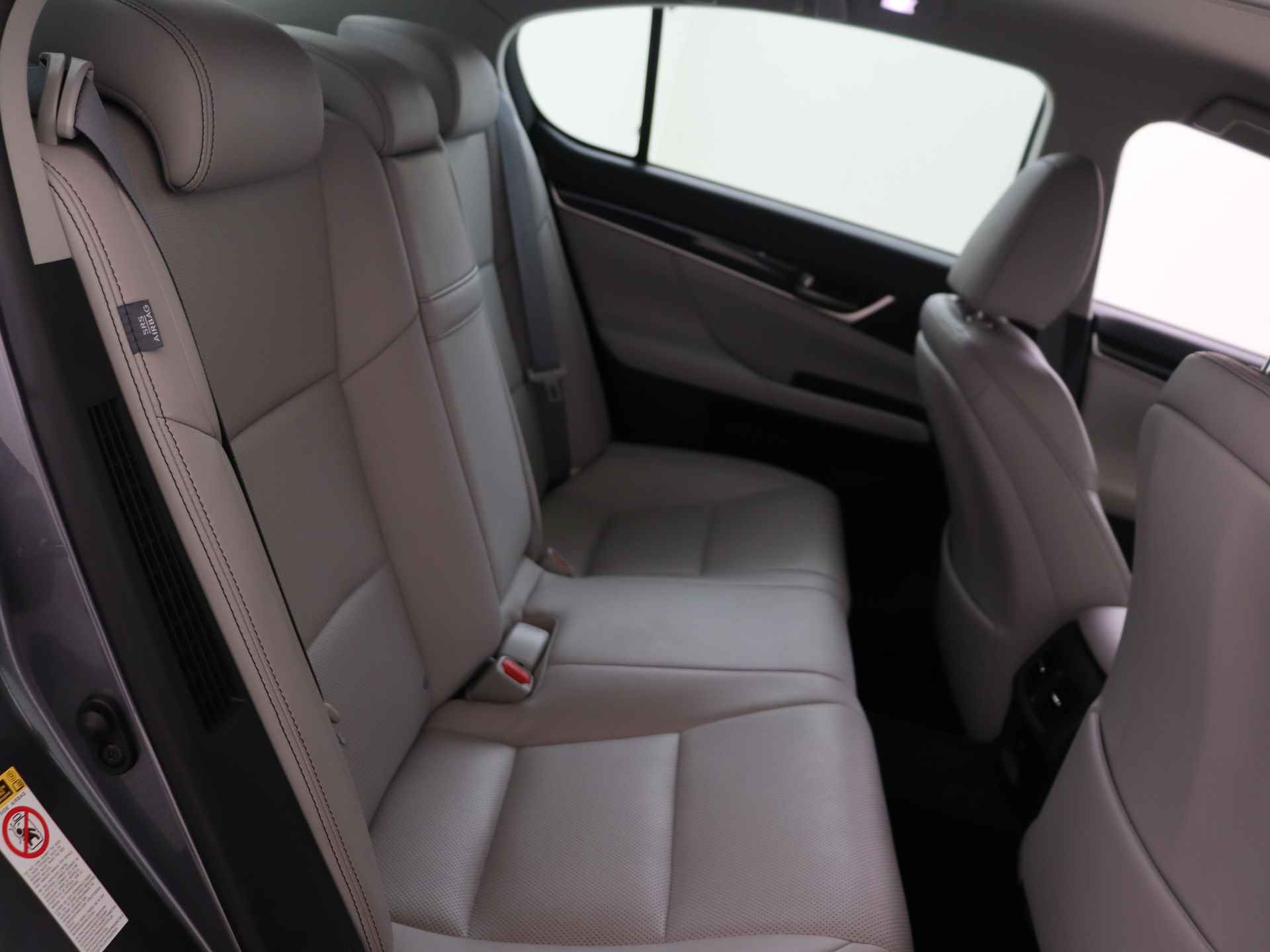 Lexus GS 300h Luxury Line | Memory Seat | Stoelverwarming & Koeling | Safety Pack | - 34/49