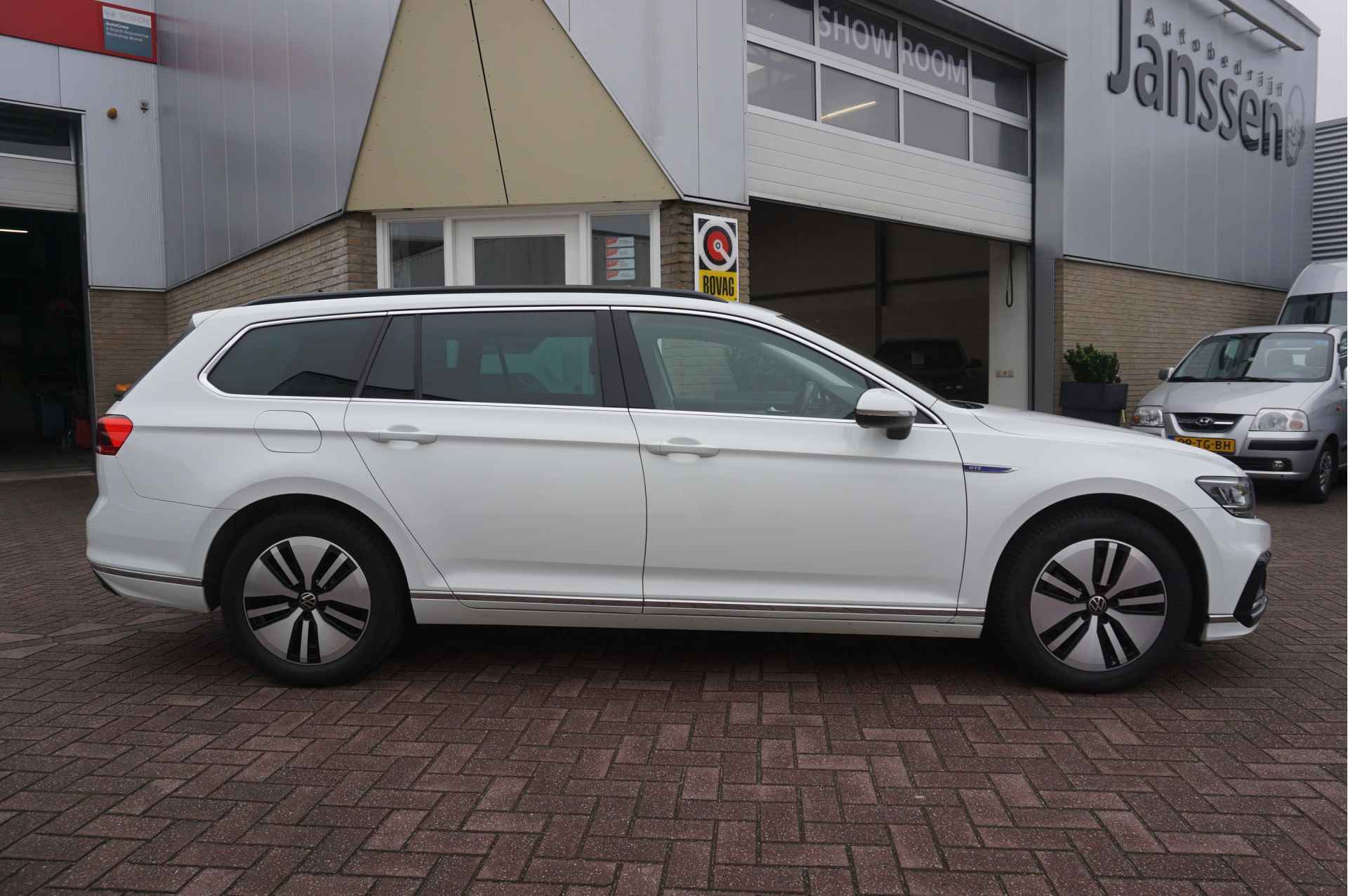 Volkswagen Passat Variant 1.4 TSI PHEV GTE Automaat - 11/22