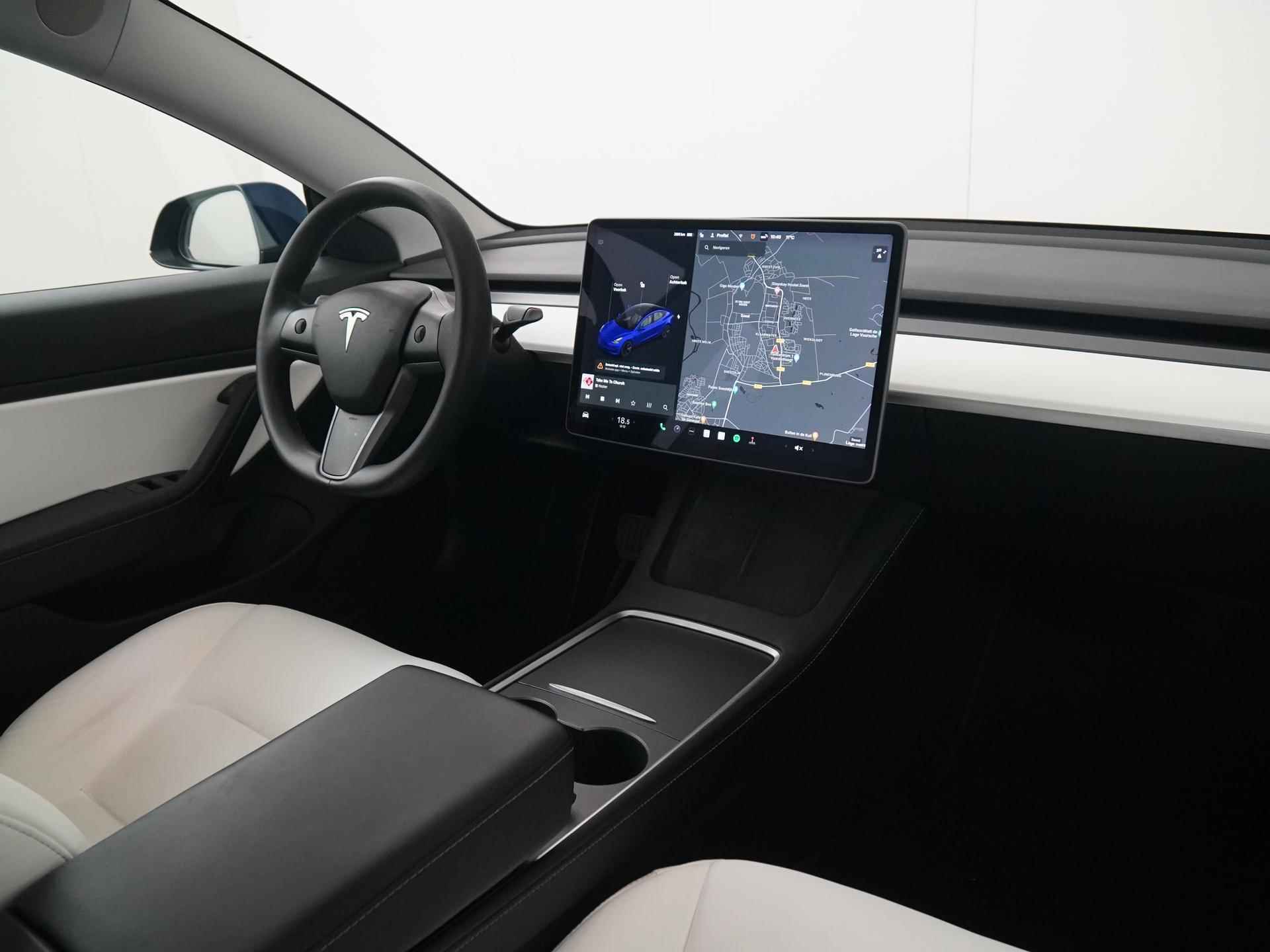 Tesla Model 3 Long Range AWD Dual | Camera | Adapt.cruise | Blind spot | Premium Audio | Zondag open! - 2/45