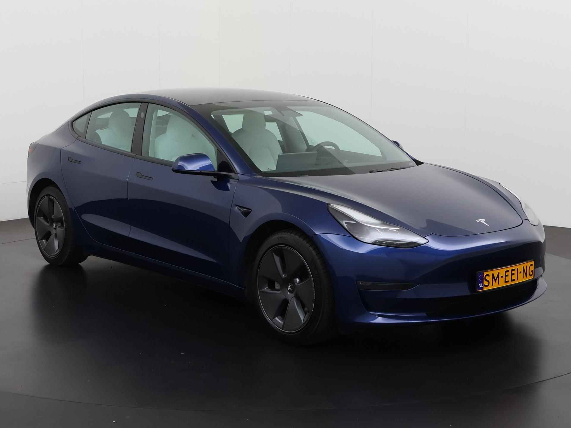 Tesla Model 3 Long Range AWD Dual | Camera | Adapt.cruise | Blind spot | Premium Audio | Zondag open! - 30/45