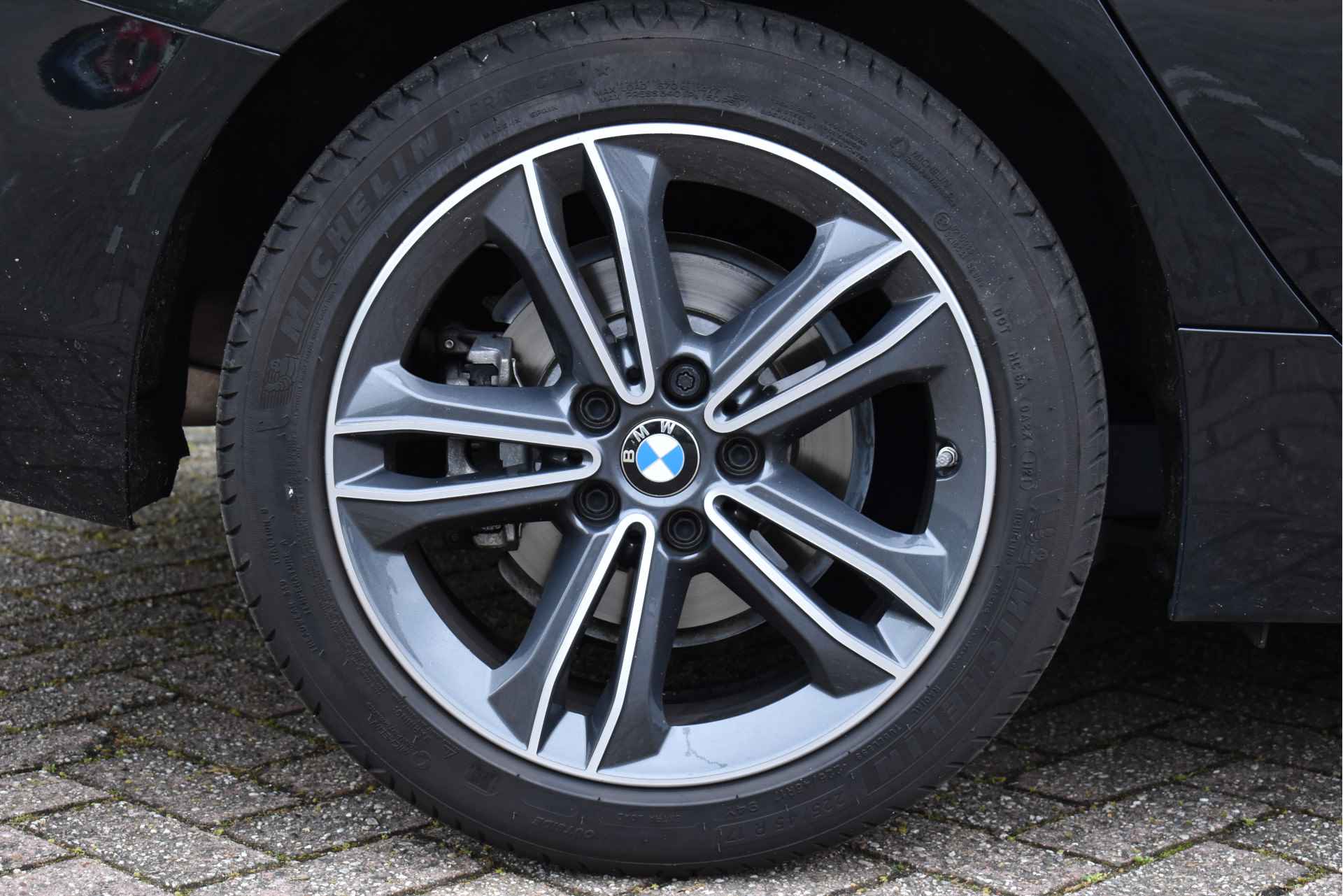 BMW 2 Serie Gran Coupé 218i Business Edition Plus NL-AUTO, CAMERA, LEDER, SFEERVERLICHTING, CARPLAY, FULL LED, NAP - 26/65