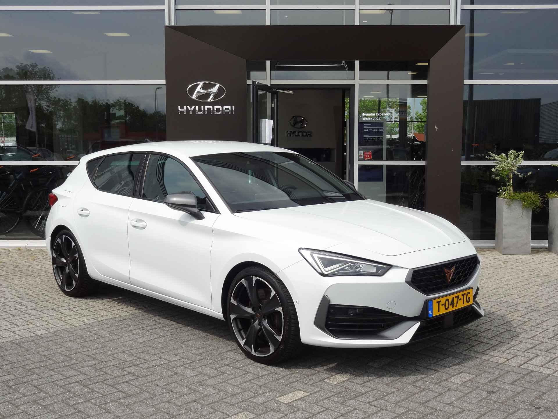 CUPRA Leon 2.0 TSI VZ 300PK DSG | Launch control | Camera | Adpt. Cruise | Stoel / Stuur verwarming | Clima | PDC | Sport onderstel | Sport - 7/38