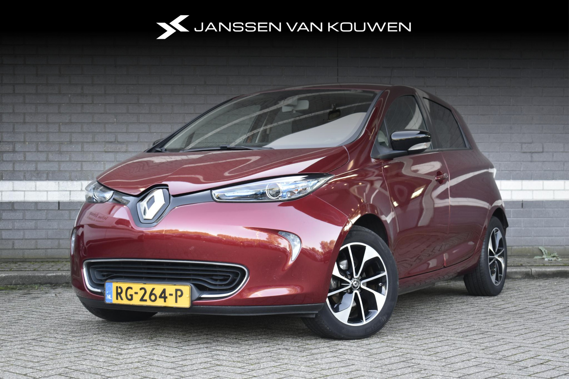 Renault ZOE Q90 Intens Quickcharge 41 kWh (ex Accu) / Camera / Navigatie / 16" LMV / Leer / Stoelverwarming