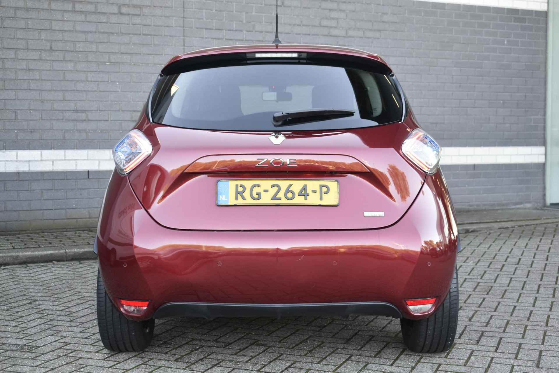 Renault ZOE Q90 Intens Quickcharge 41 kWh (ex Accu) / Camera / Navigatie / 16" LMV / Leer / Stoelverwarming - 17/34