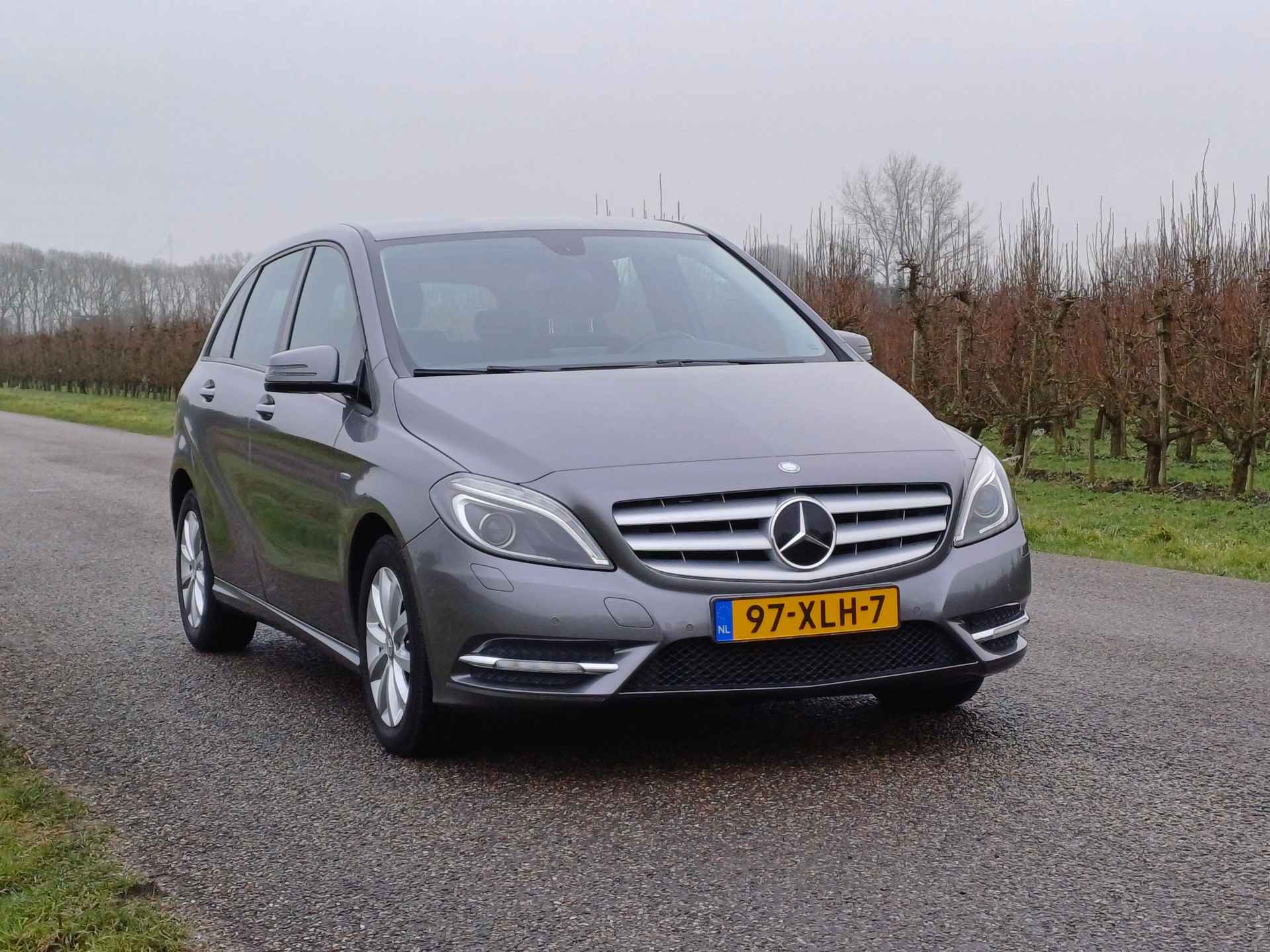 Mercedes-Benz B-Klasse 180 Ambition /NL/Lage KM !/Trekh./Navi/Cruise/Park V+A - 6/48