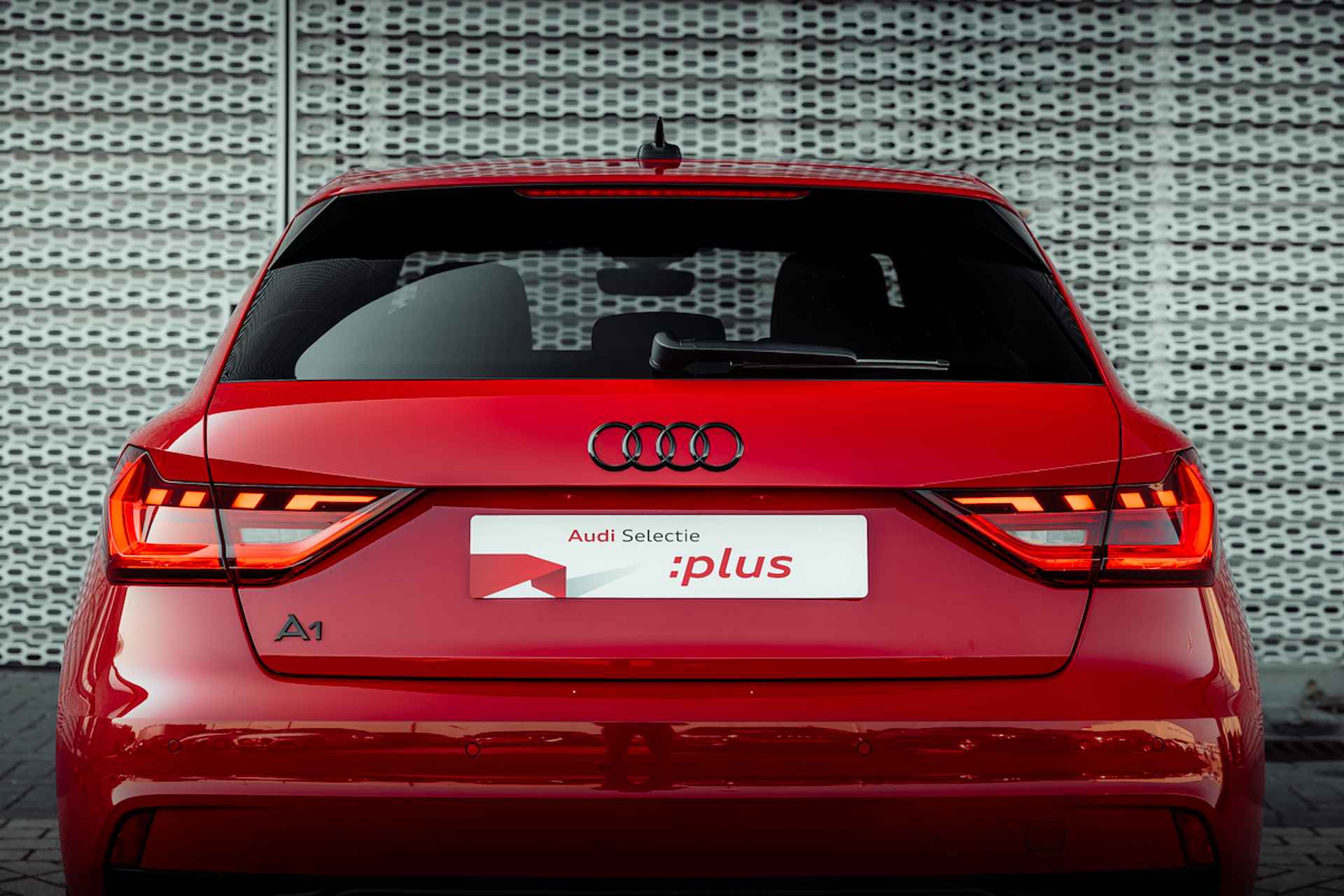 Audi A1 Sportback 25 TFSI 95pk s-tronic Advanced | Stoelverwarming | LED koplampen | Optiek zwart plus | Privacy glass | Apple Carplay | Sportstoelen | Climate control - 12/30