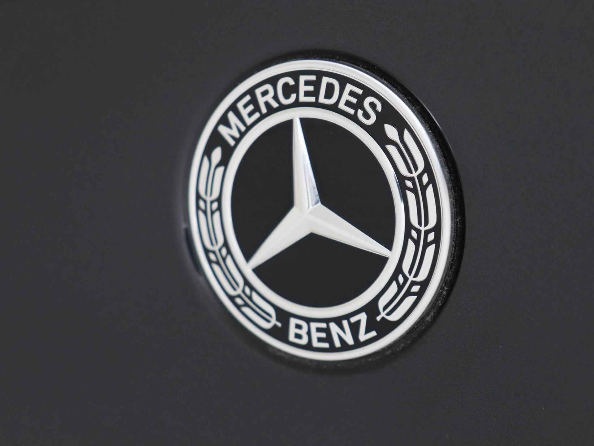 Mercedes-Benz EQC 400 4MATIC AMG Line 80 kWh / Pano schuifdak / Elek. Trekhaak / 21 Inch AMG Multispaak - 31/37