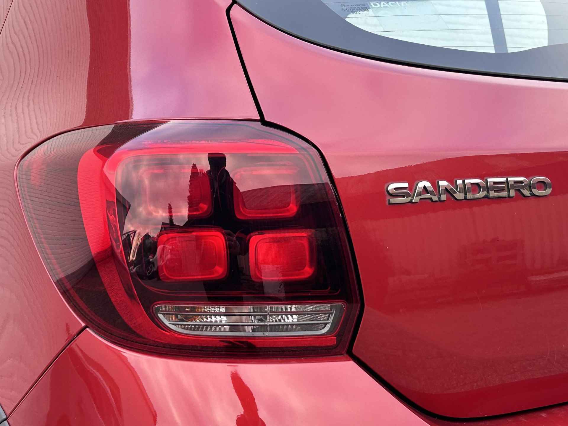 Dacia Sandero 0.9 TCe Tech Road / Navigatie / Airco / Parkeersensoren / Cruise / Clima / DAB / LED / NAP / ALL Season Banden / - 34/39