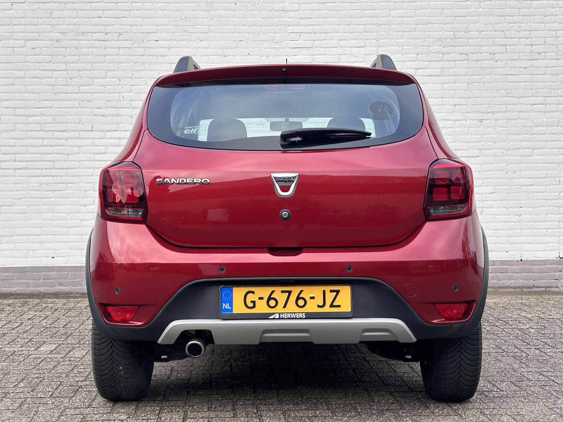 Dacia Sandero 0.9 TCe Tech Road / Navigatie / Airco / Parkeersensoren / Cruise / Clima / DAB / LED / NAP / ALL Season Banden / - 35/39