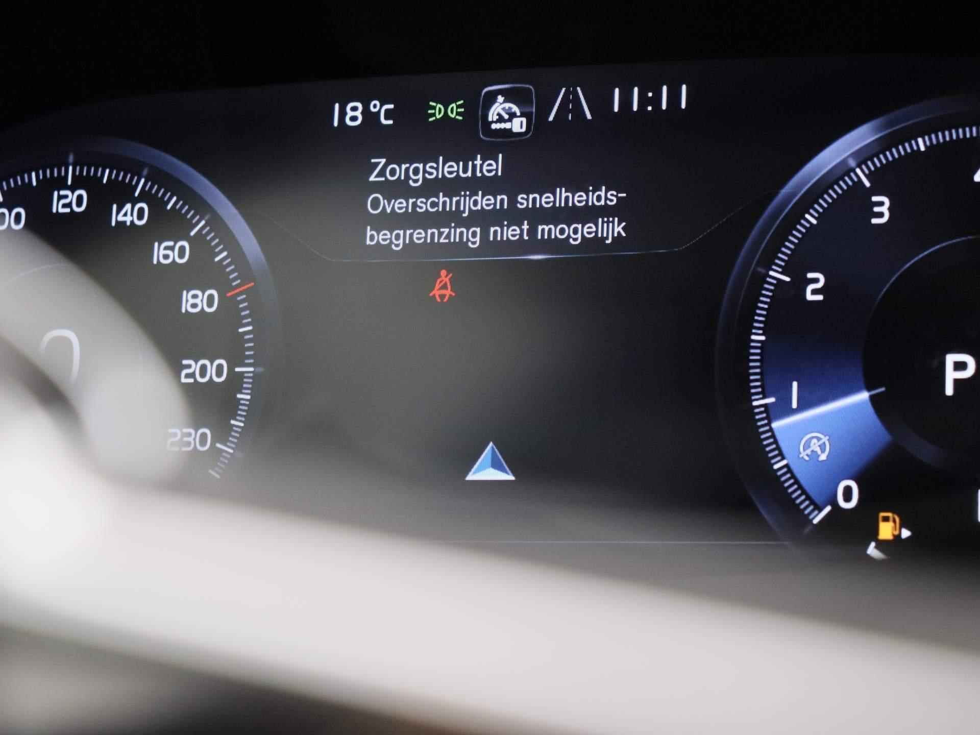 Volvo S60 2.0 B3 R-Design | Half-Leder Interieur | Navigatie | Climate-Control | Camera | Stuur + Stoelverwarming | Memory Stoelen | - 25/41