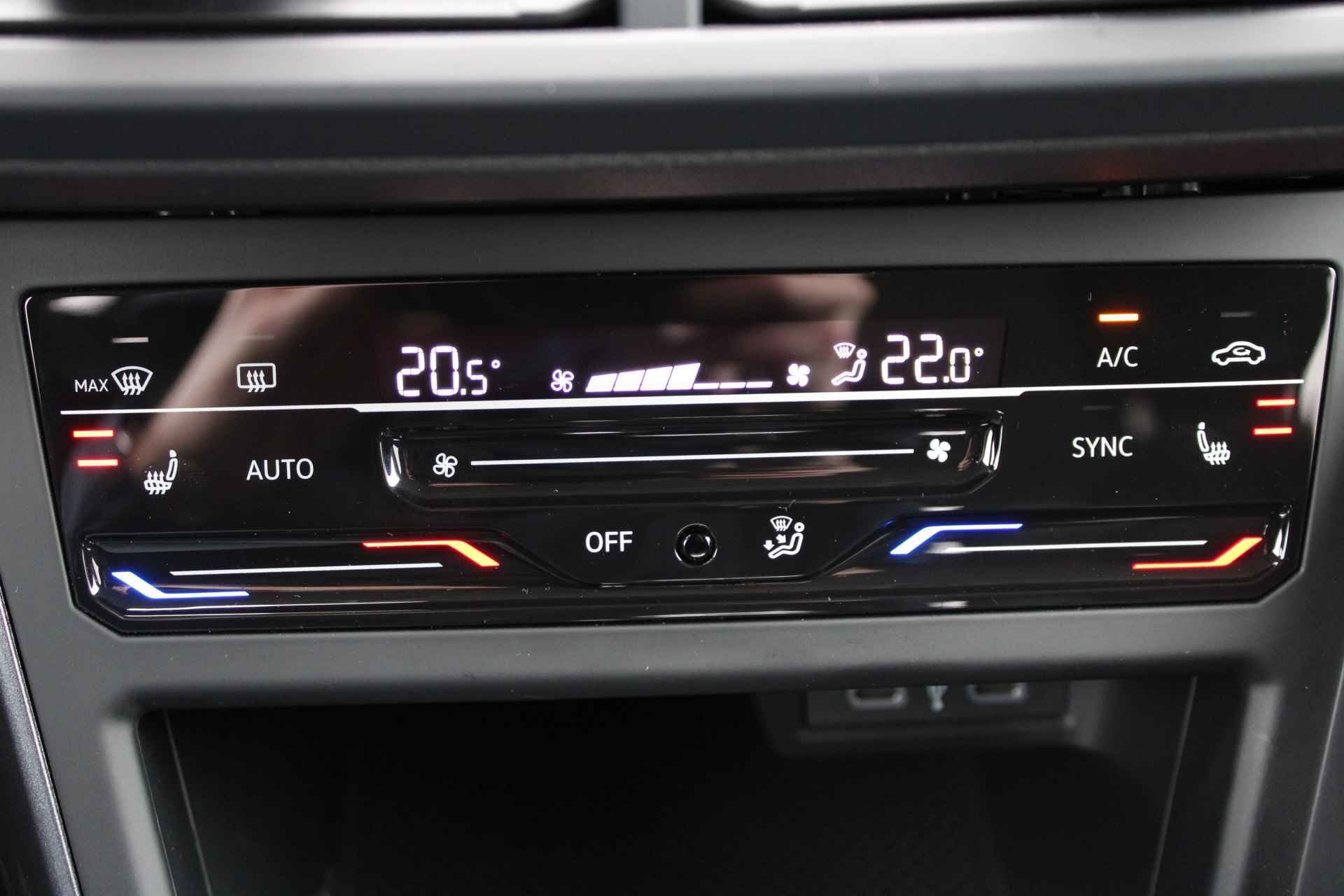 Volkswagen Polo 1.0 TSI Style | DSG automaat | Apple Carplay | Stoelverwarming - 23/27