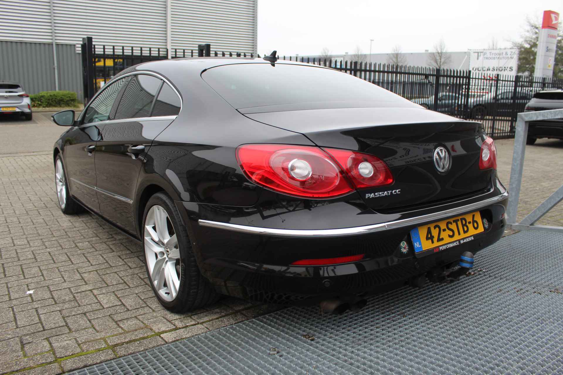 Volkswagen Passat CC 1.8 TSI 5p. Origineel NL/Navigatie/Bluetooth/Parkeer Sensoren Voor+Achter/Climate cotrol/Trekhaak/Cruise control - 11/24