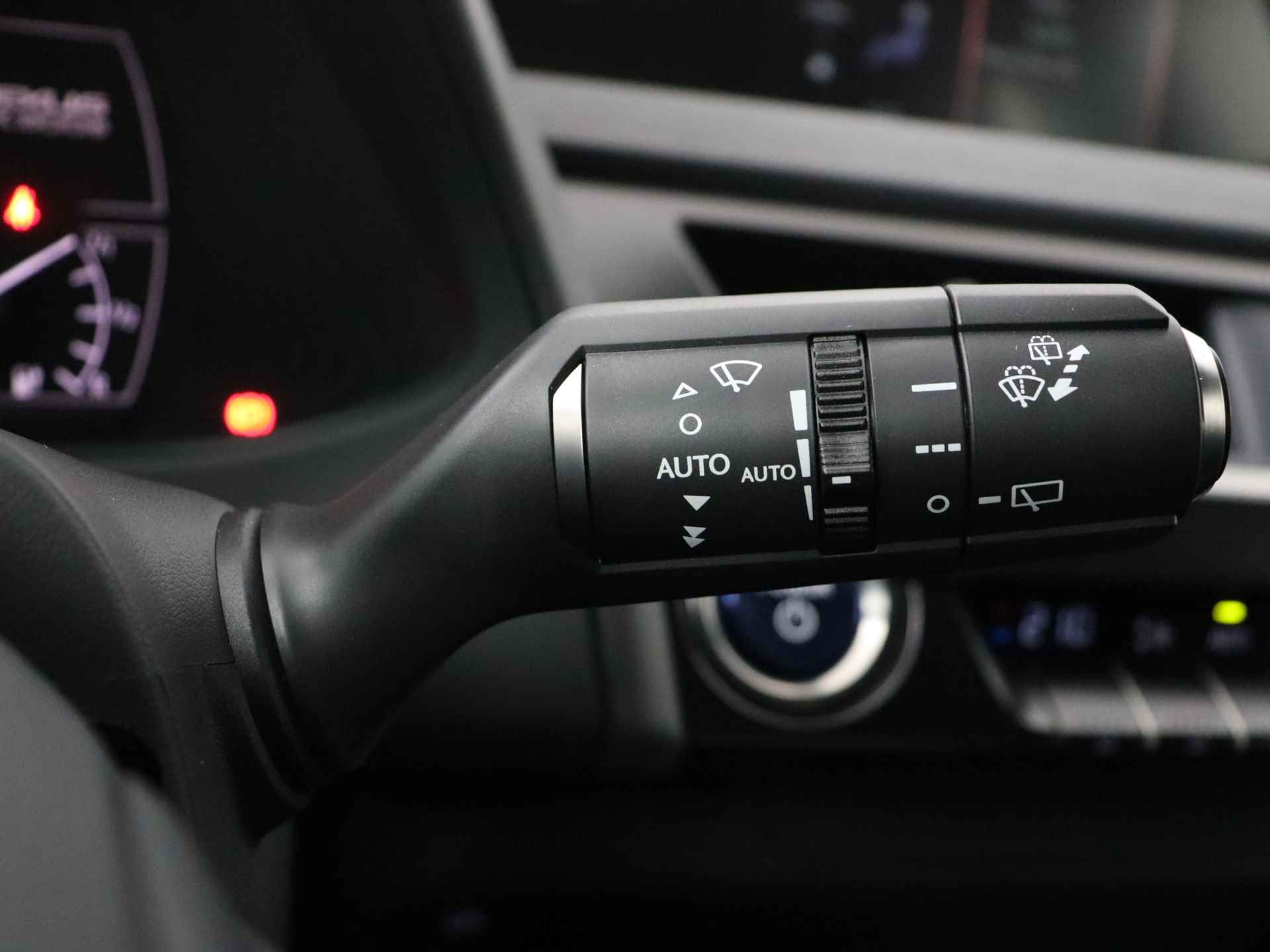 Lexus UX 300e Business | Full Electric | Apple CarPlay / Android Auto | DAB | Elektrische stoelen | - 20/41