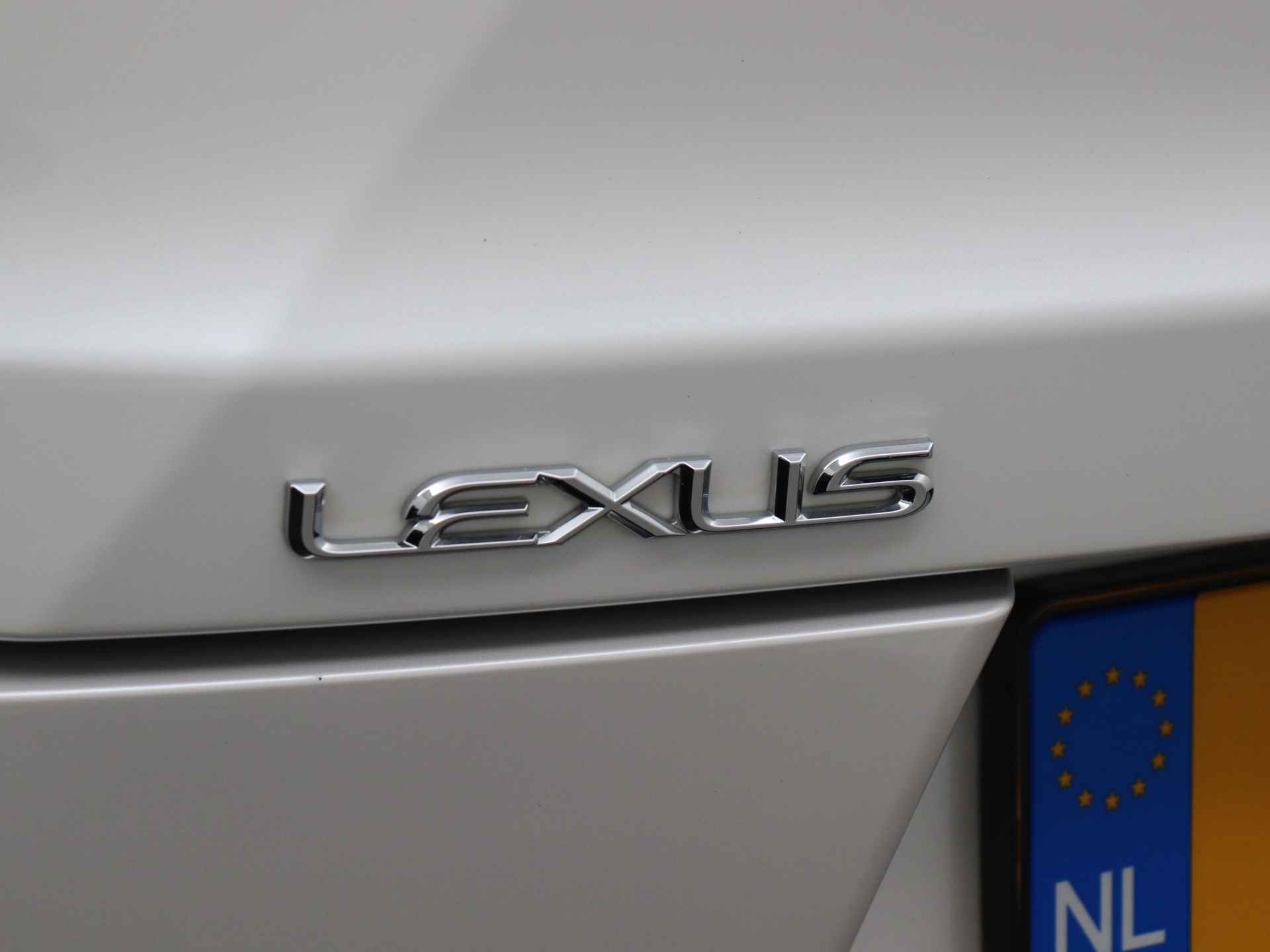 Lexus UX 300e Business | Full Electric | Apple CarPlay / Android Auto | DAB | Elektrische stoelen | - 34/41