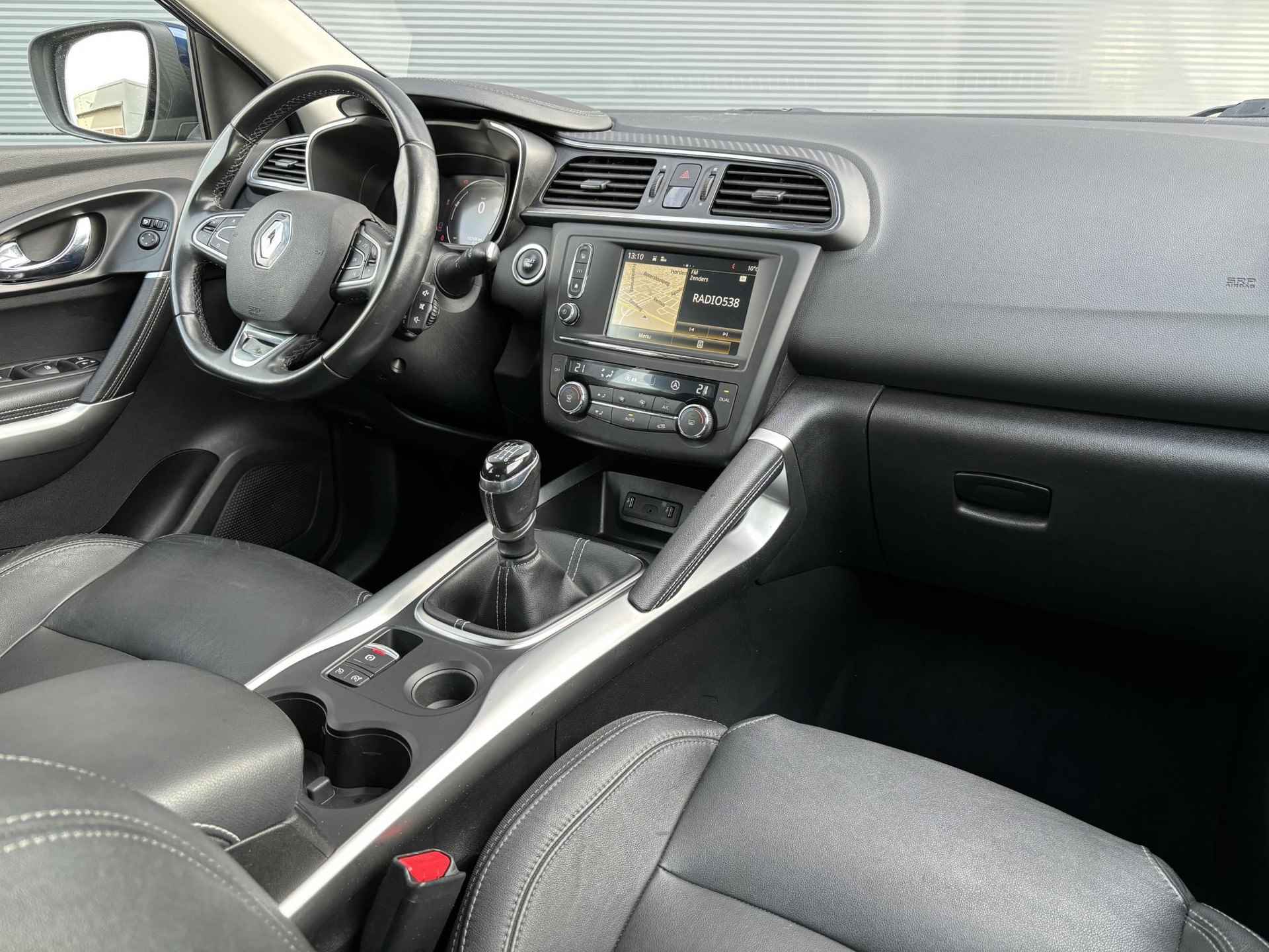 Renault Kadjar 1.2 TCe 130pk Intens | Climate Control | Navigatie | Stoelverwarming | Lederen Bekleding | Trekhaak | LED Koplampen | 19'' Velgen - 5/24