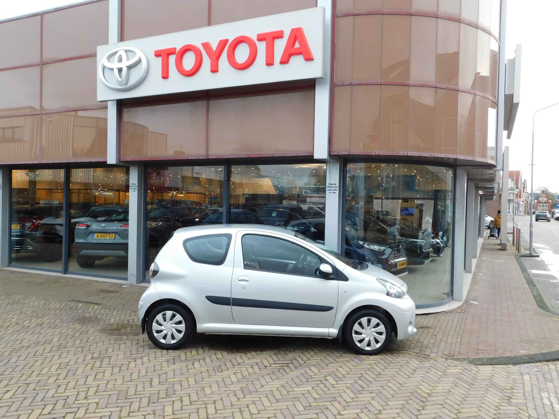 Toyota Aygo 1.0 VVT-i Aspiration | Airco | Trekhaak | - 28/39