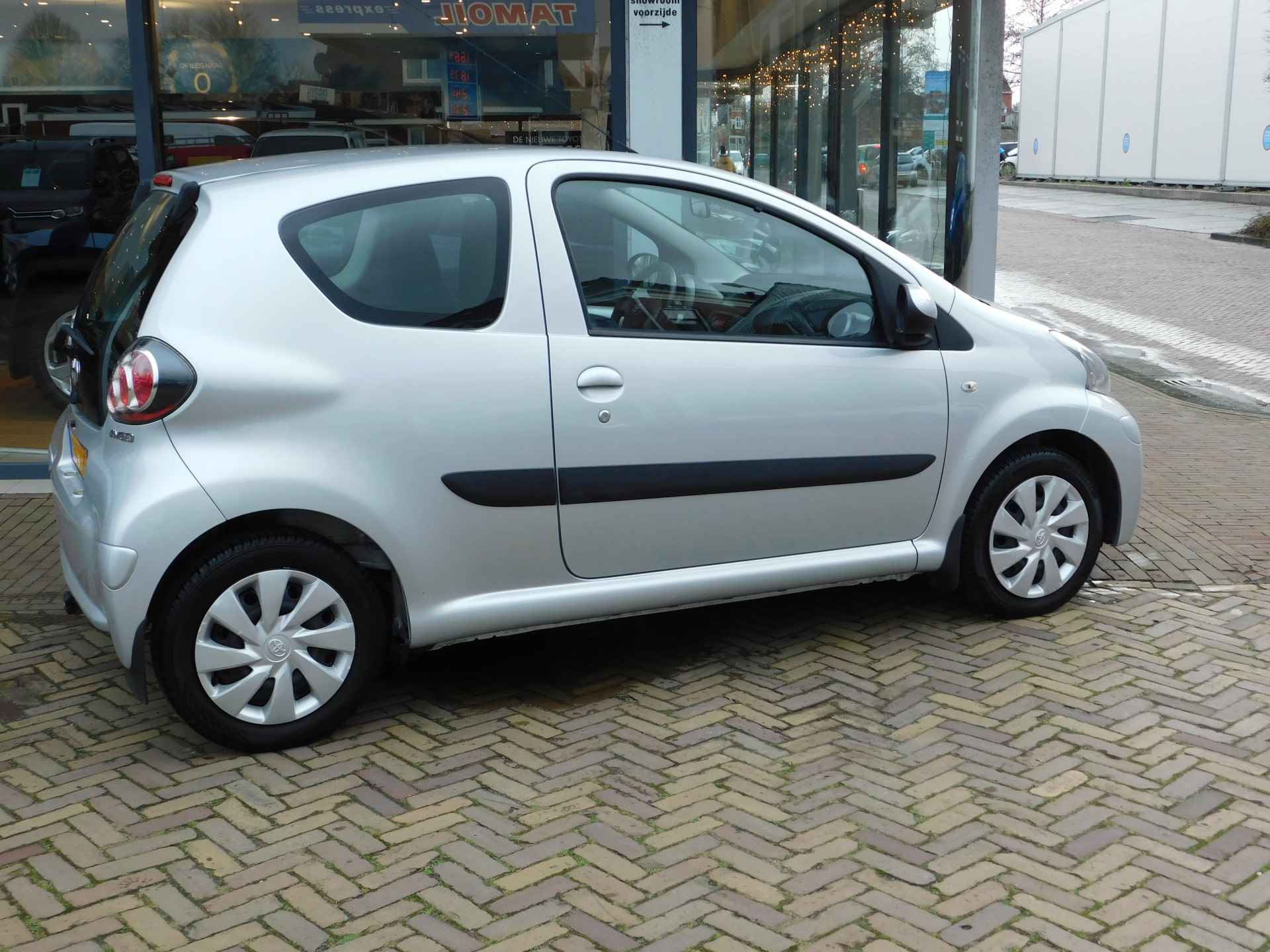 Toyota Aygo 1.0 VVT-i Aspiration | Airco | Trekhaak | - 30/39