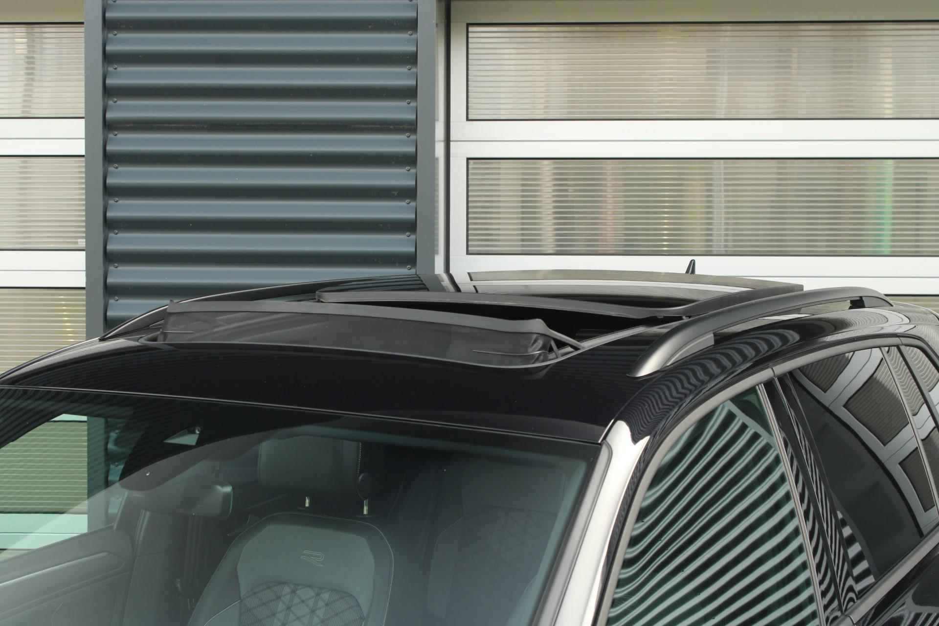 Volkswagen Tiguan 1.4 TSI eHybrid 245pk DSG R-Line Black-Style | Trekhaak Wegklapbaar | Panoramadak | DCC Onderstel - 15/70