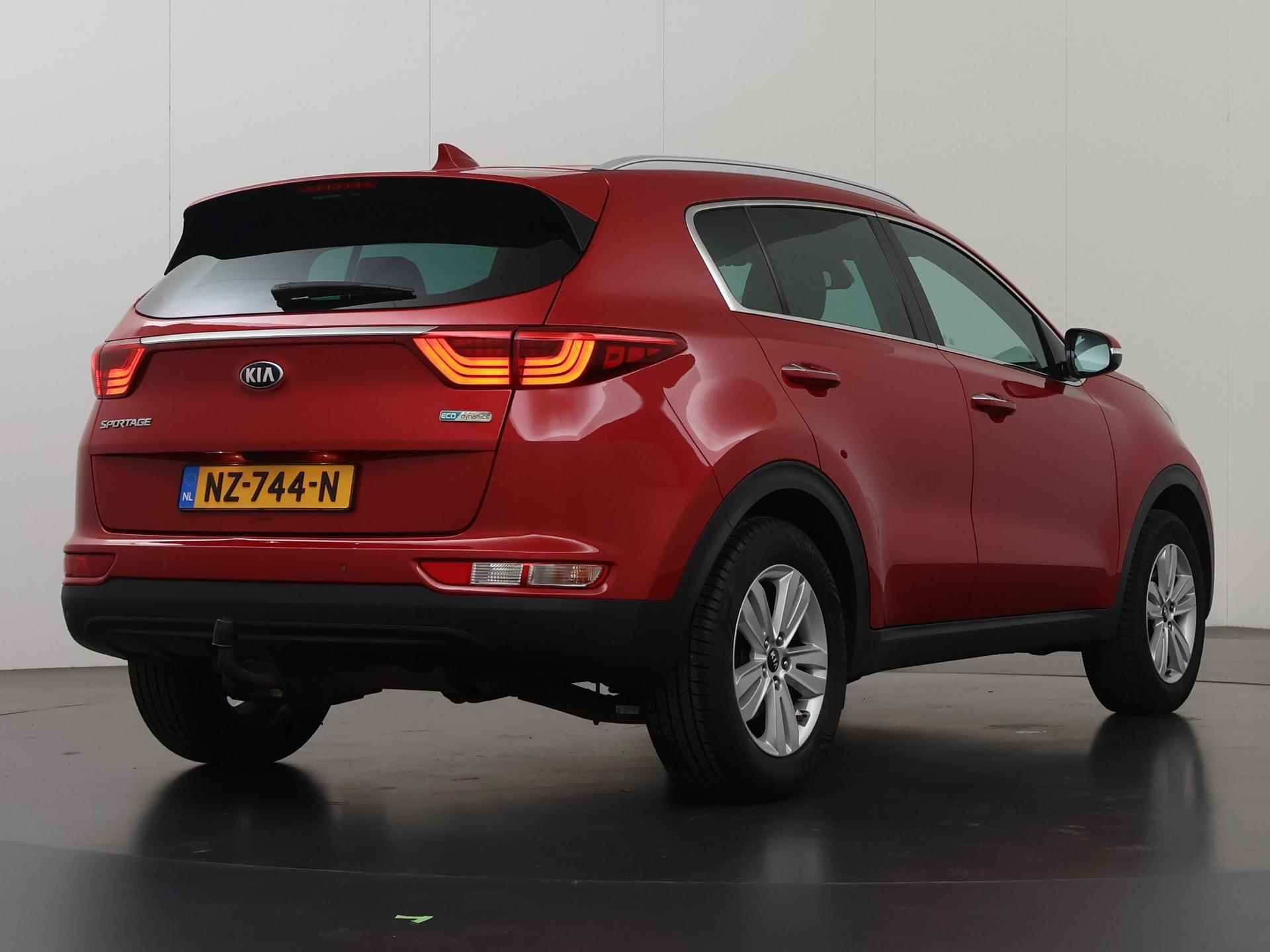 Kia Sportage 1.6 GDI DynamicLine | Trekhaak | Navigatie | Climate Control | Parkeercamera | Apple Carplay/Android Auto - 3/36