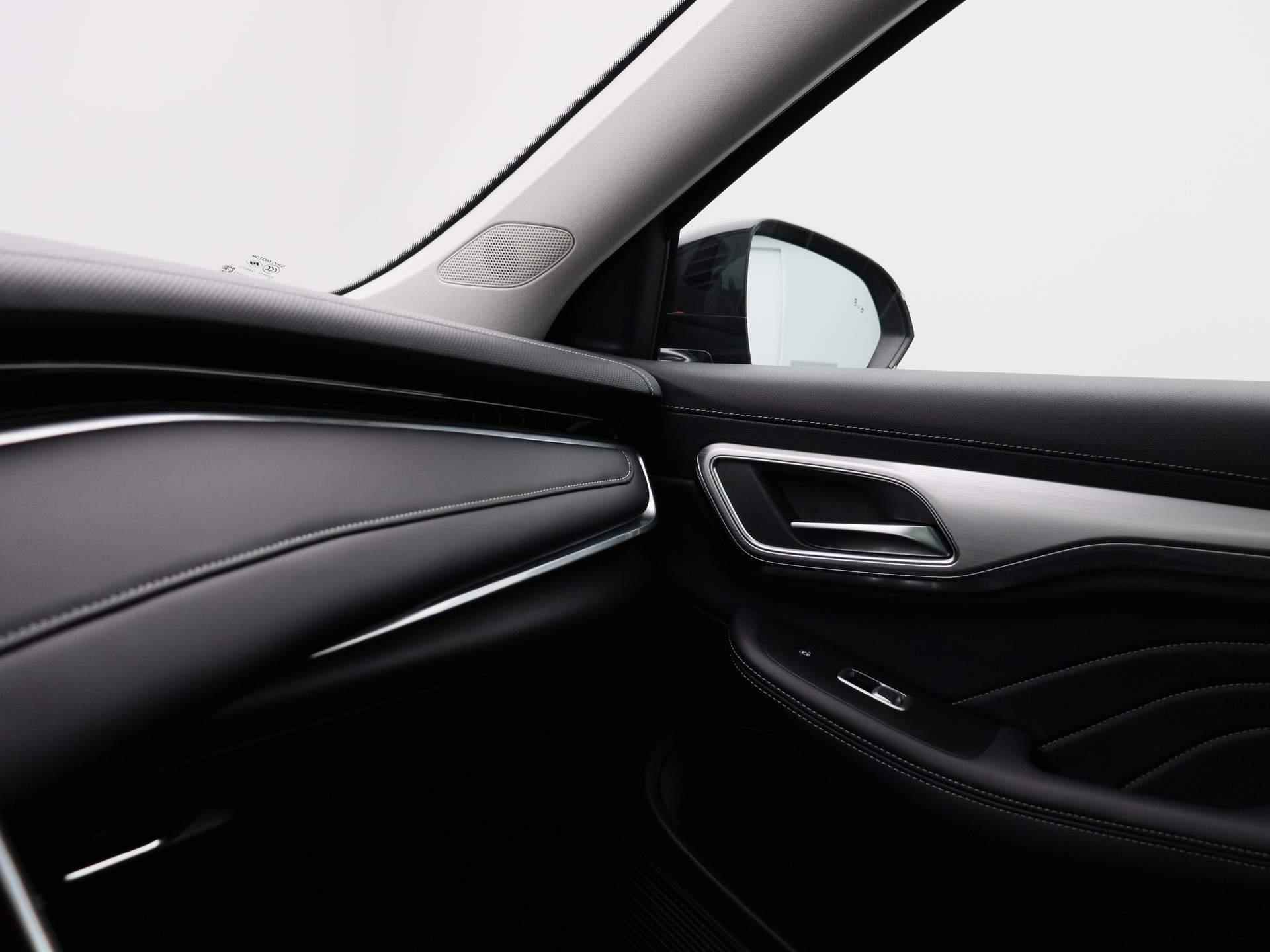 MG Marvel R Luxury 70 kWh | Panoramadak | Leder | Sfeerverlichting | Stoelventilatie + verwarming | 360 Camera | Navi | - 28/43