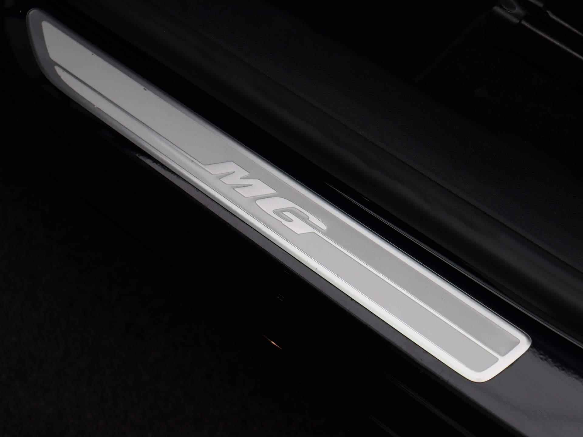 MG Marvel R Luxury 70 kWh | Panoramadak | Leder | Sfeerverlichting | Stoelventilatie + verwarming | 360 Camera | Navi | - 31/43