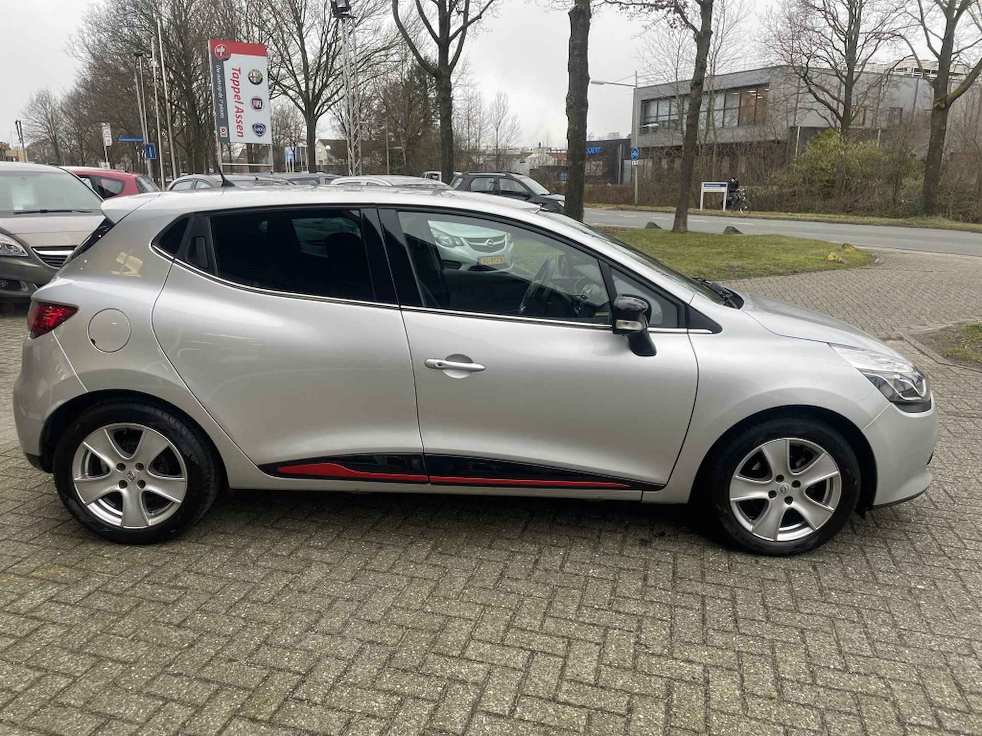 Renault Clio Tce 120 Expression+ / AUTOMAAT/ R-Link/stoelverw/Camera!! - 6/23