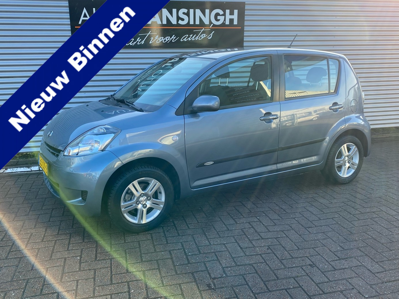 Daihatsu Sirion 2 1.3-16V Sense Automaat! Als nieuw!! | Airco | LM Velgen | Afneembare Trekhaak! | NAP | RIJKLAARPRIJS INCL 12 MAANDEN GARANTIE EN BEURT