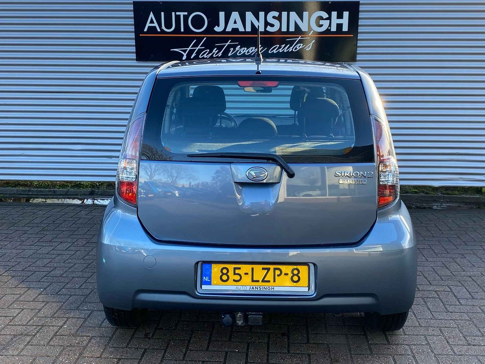 Daihatsu Sirion 2 1.3-16V Sense Automaat! Als nieuw!! | Airco | LM Velgen | Afneembare Trekhaak! | NAP | RIJKLAARPRIJS INCL 12 MAANDEN GARANTIE EN BEURT - 4/23