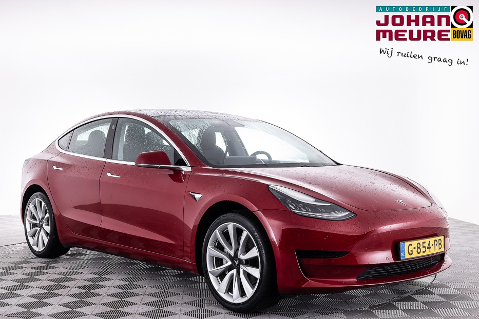 Tesla Model 3 Standard RWD Plus 60 kWh | LEDER | PANORAMADAK | LAGE KM-STAND .