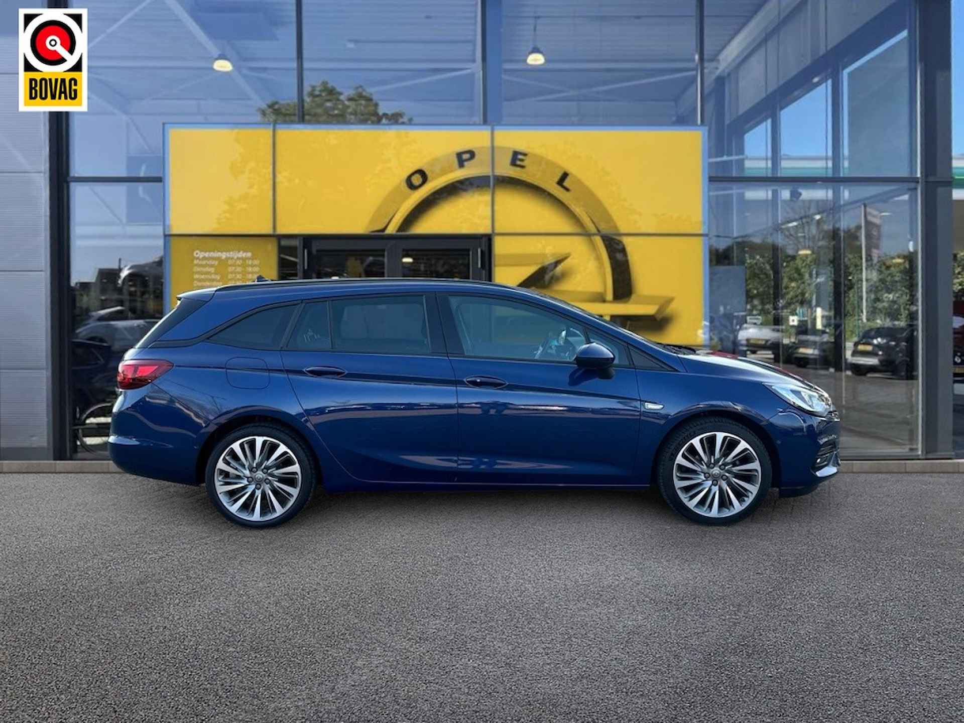 Opel Astra Sports Tourer 1.2T Launch Ed. | Full-options | Camera | Alcantara | Elektr. kl - 4/35