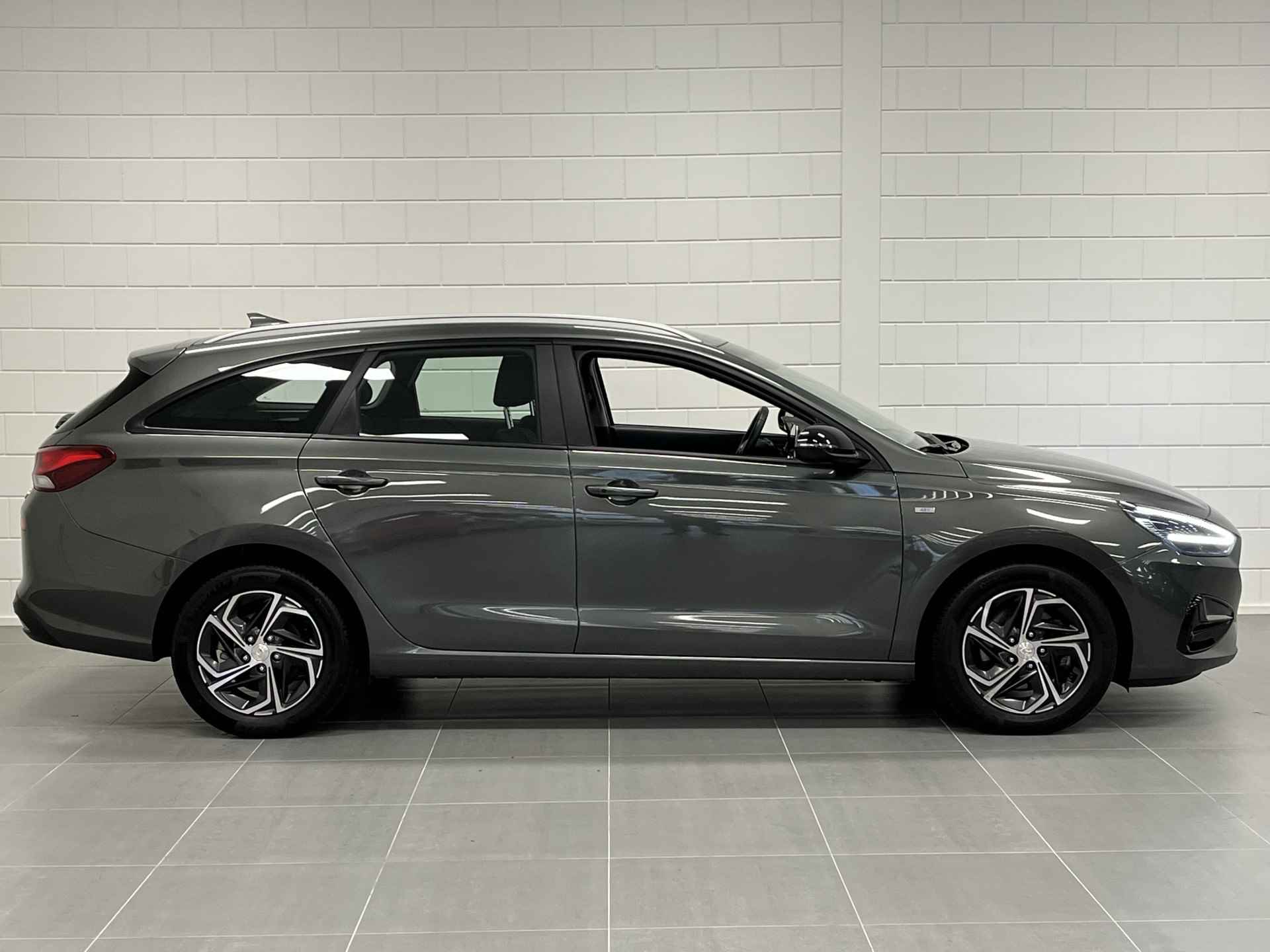 Hyundai i30 Wagon 1.0 T-GDi MHEV Comfort Smart NAVIGATIE | CLIMATE CONTROL | LED KOPLAMPEN | RUIME STATIONWAGON! - 8/38