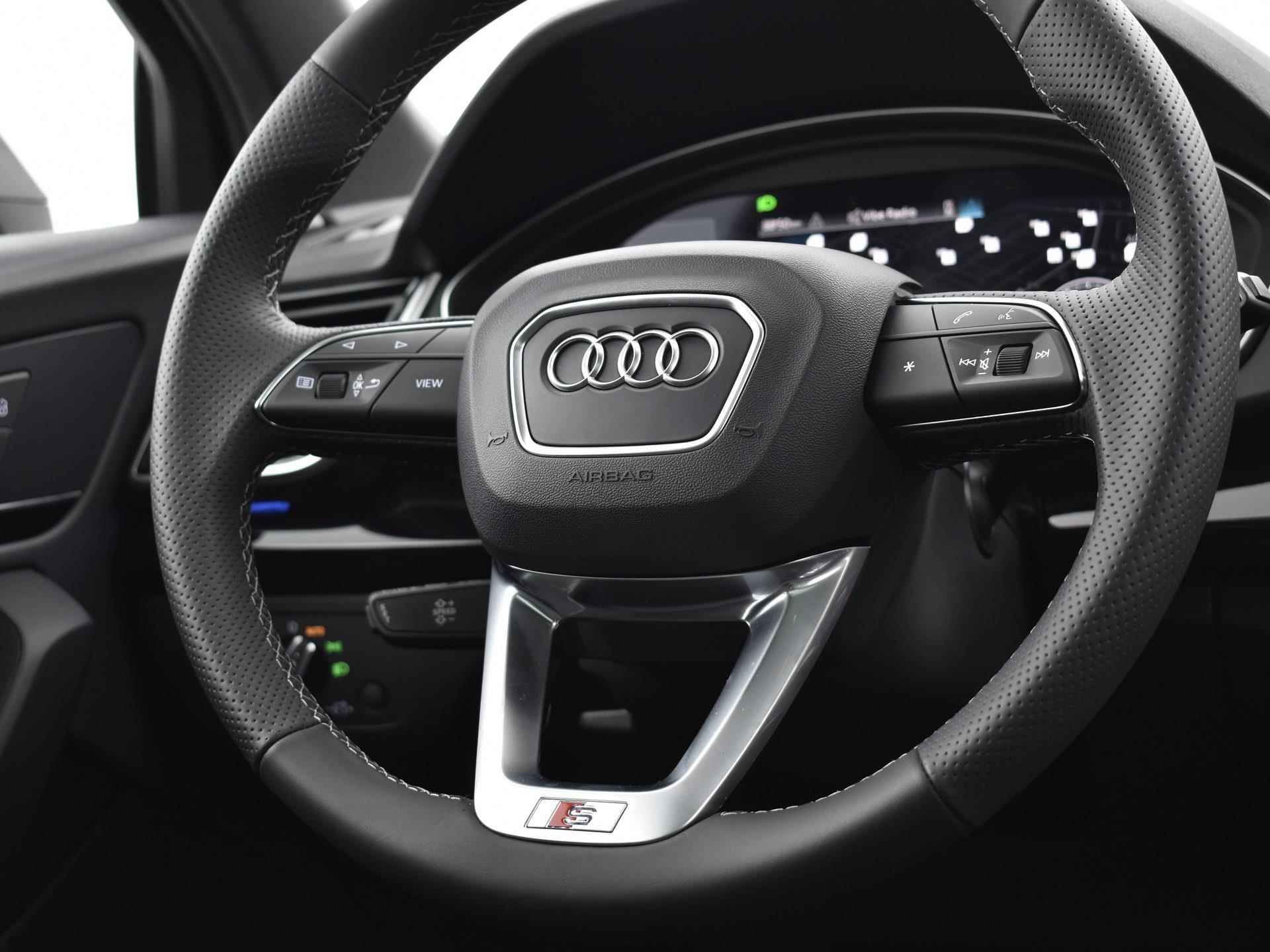 Audi Q5 50 TFSIe 300pk S-Tronic Quattro S Edition | Panoramadak | Matrix LED | Camera | Keyless | Luchtvering | Zwart Optiek Plus | 21"Velgen | Stoelverwarming | - 22/36