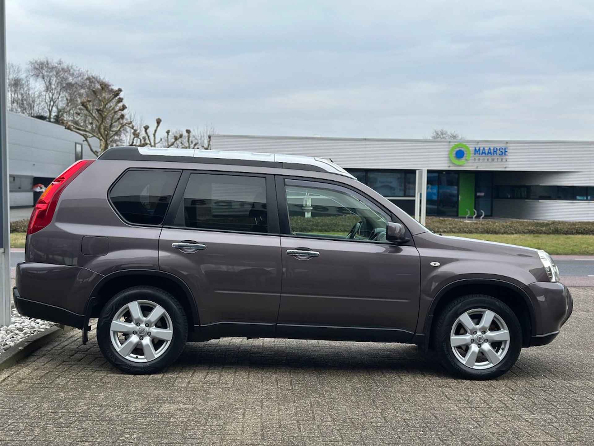 NISSAN X-trail 2.0 dCi LE 4WD Outdoor &#39;&#39; 2000kg trekgewicht - Leer - Schuif/kan - 5/37