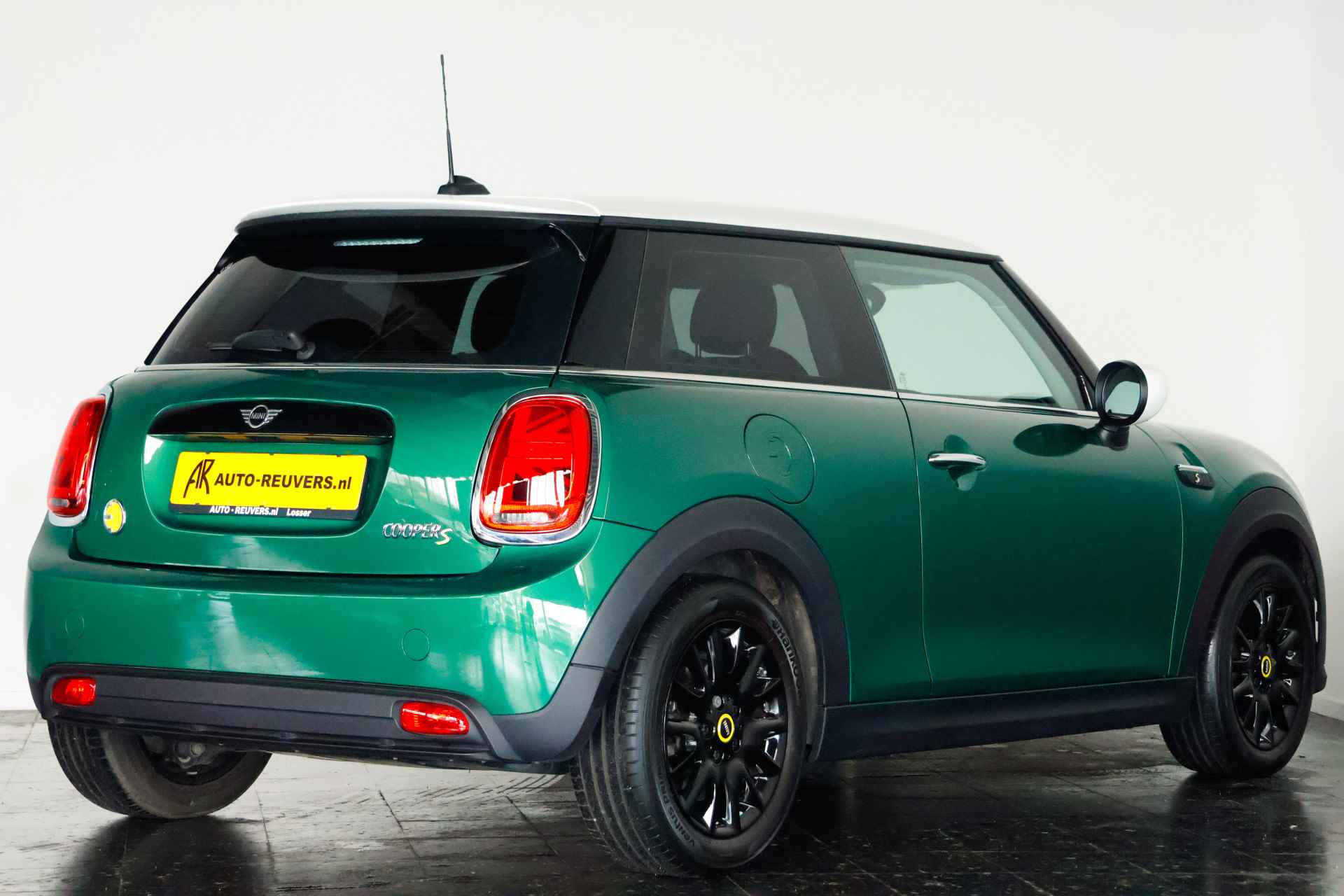 MINI Mini Electric MINI Electric Collection 33 kWh / LED / Navi / CarPlay / Cruisecontrol - 2/24