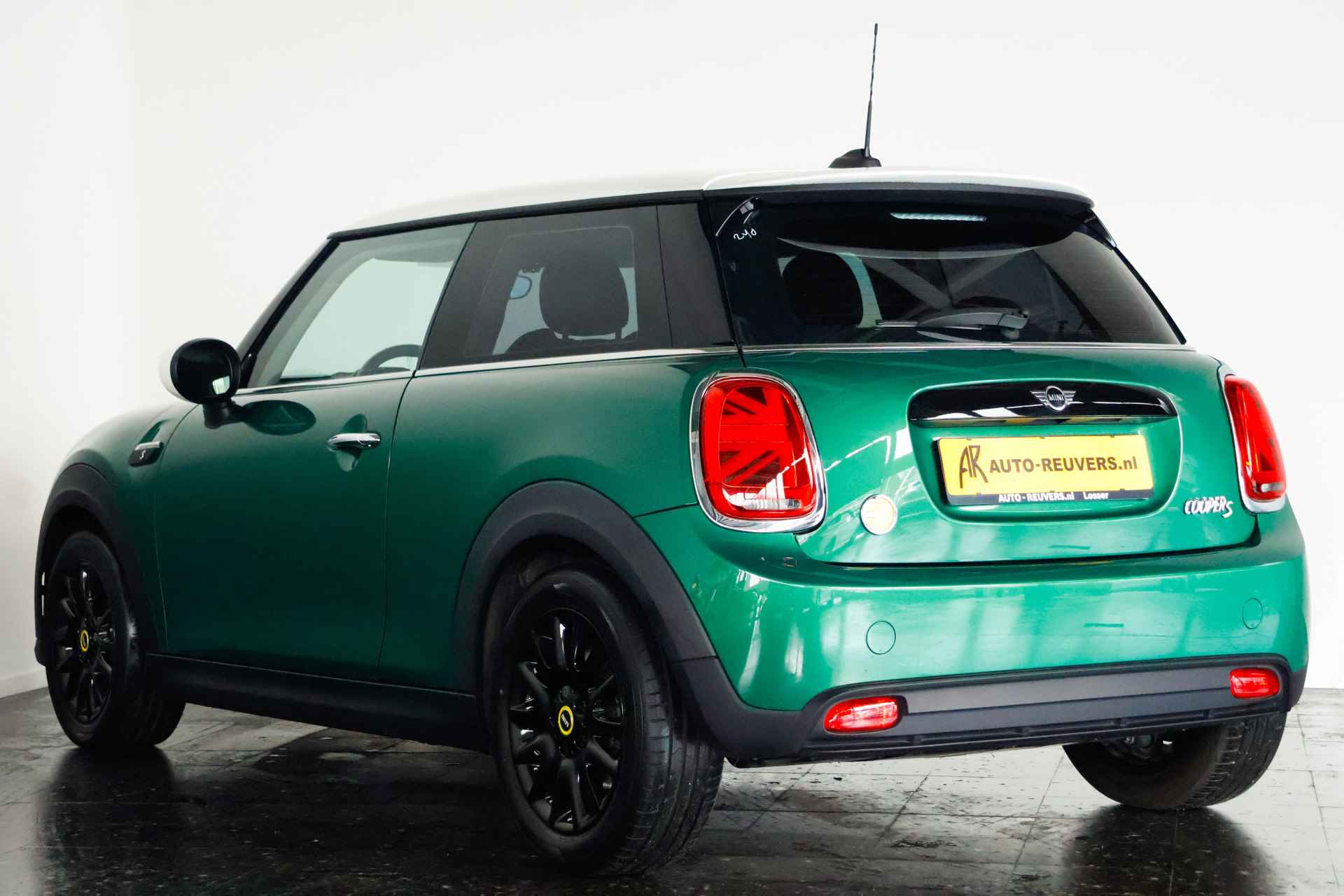 MINI Mini Electric MINI Electric Collection 33 kWh / LED / Navi / CarPlay / Cruisecontrol - 5/24