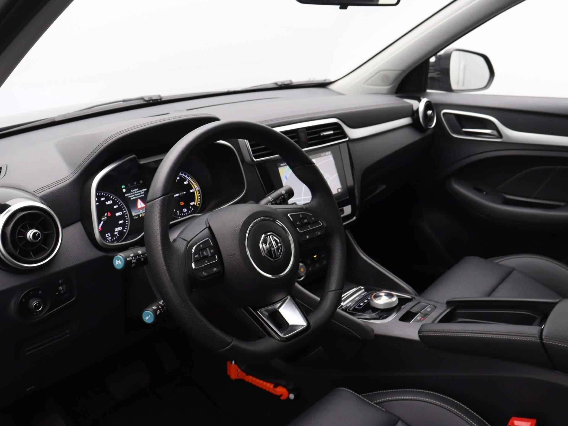 MG ZS EV Luxury | Leder | Panoramadak | Camera | Navi | Apple CarPlay | - 24/27