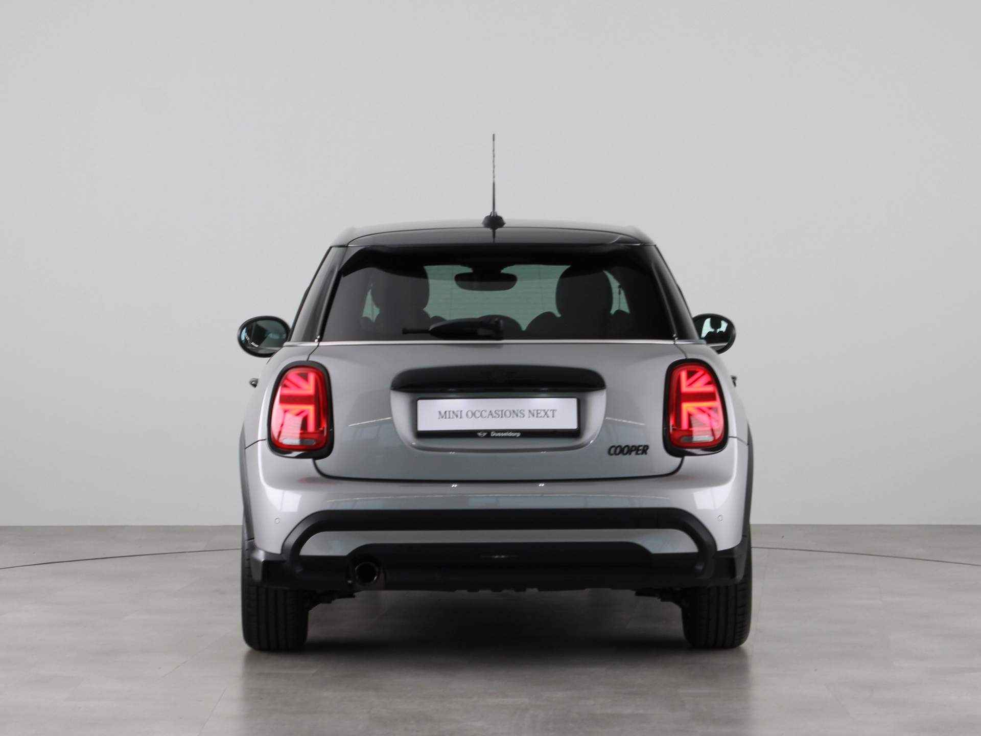 MINI 5-deurs Cooper Camden Edition Aut. - 11/23