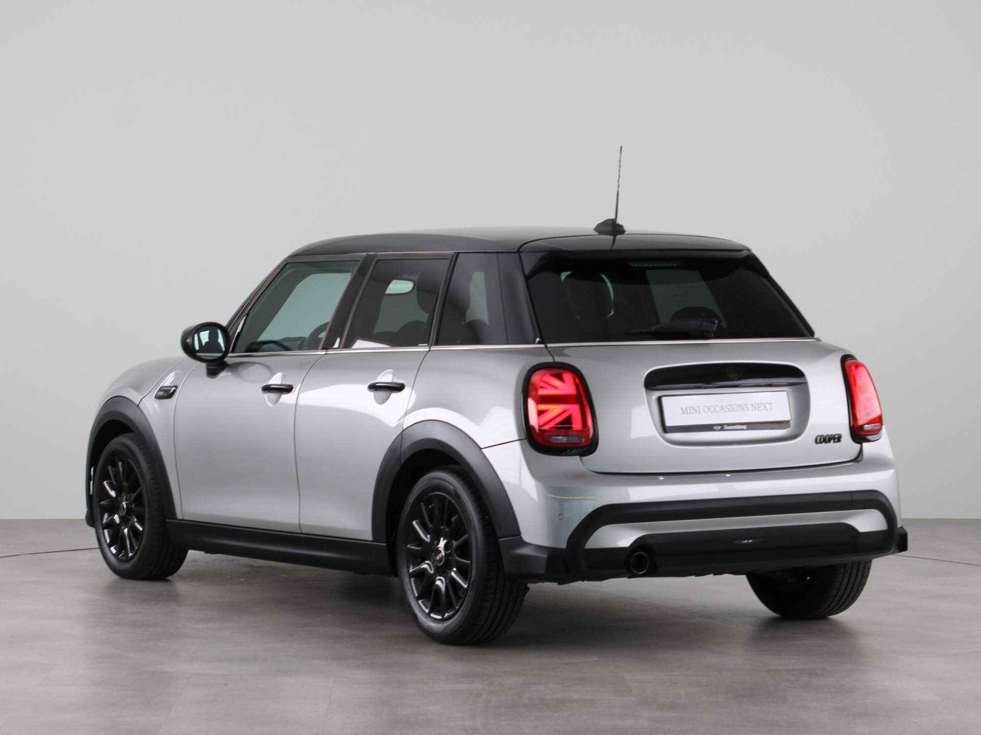 MINI 5-deurs Cooper Camden Edition Aut. - 12/23