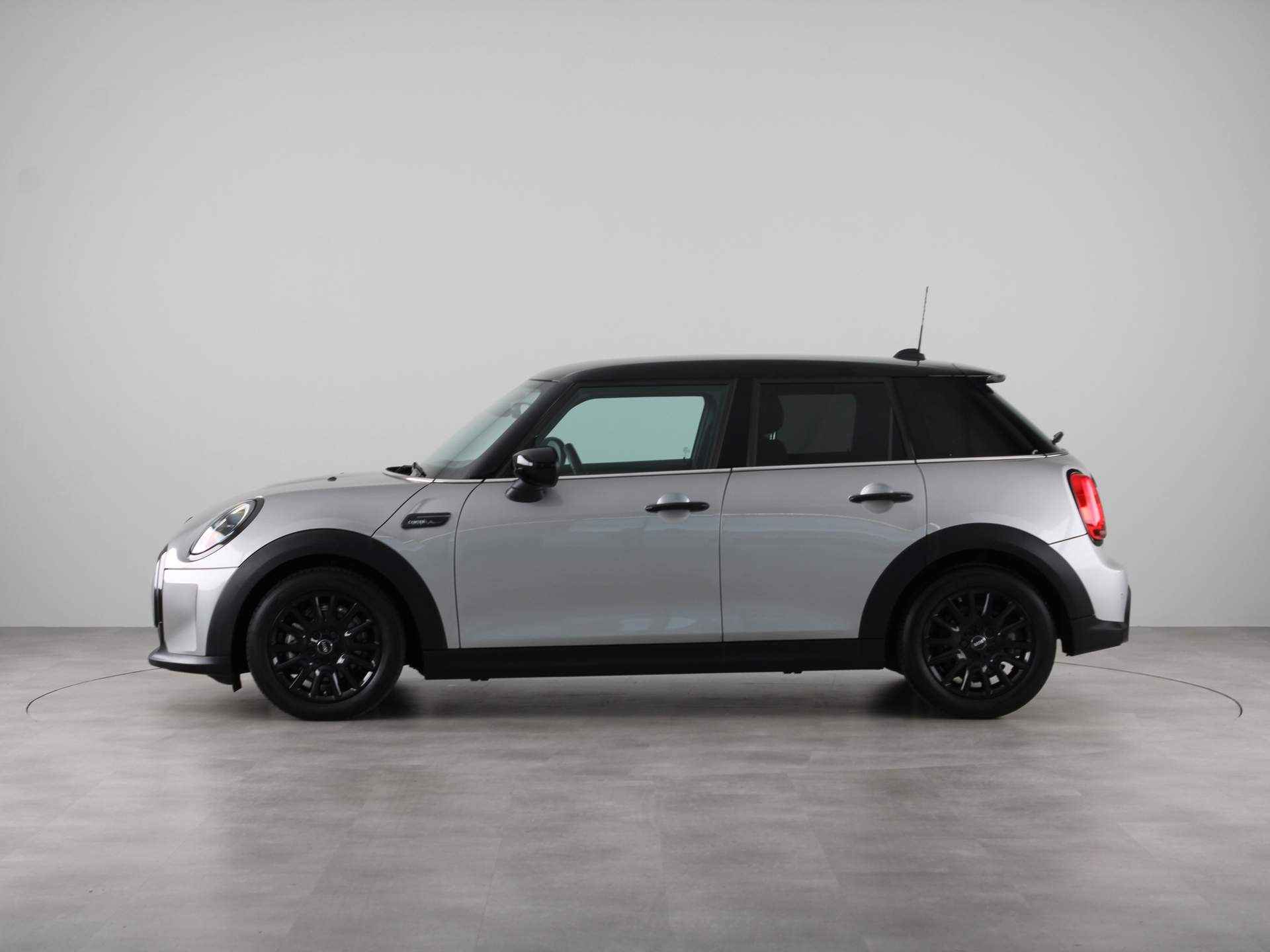 MINI 5-deurs Cooper Camden Edition Aut. - 13/23