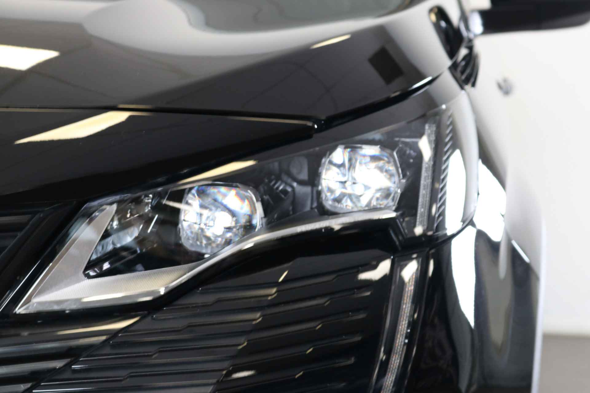 Peugeot 3008 1.2 130PK GT Black Pack | Automaat | Adaptieve Cruise | Stoelverwarming | Dode hoek | 19''LMV  | Camera | Bluetooth | Navigatie | Leder/Stof | Carplay | - 8/51