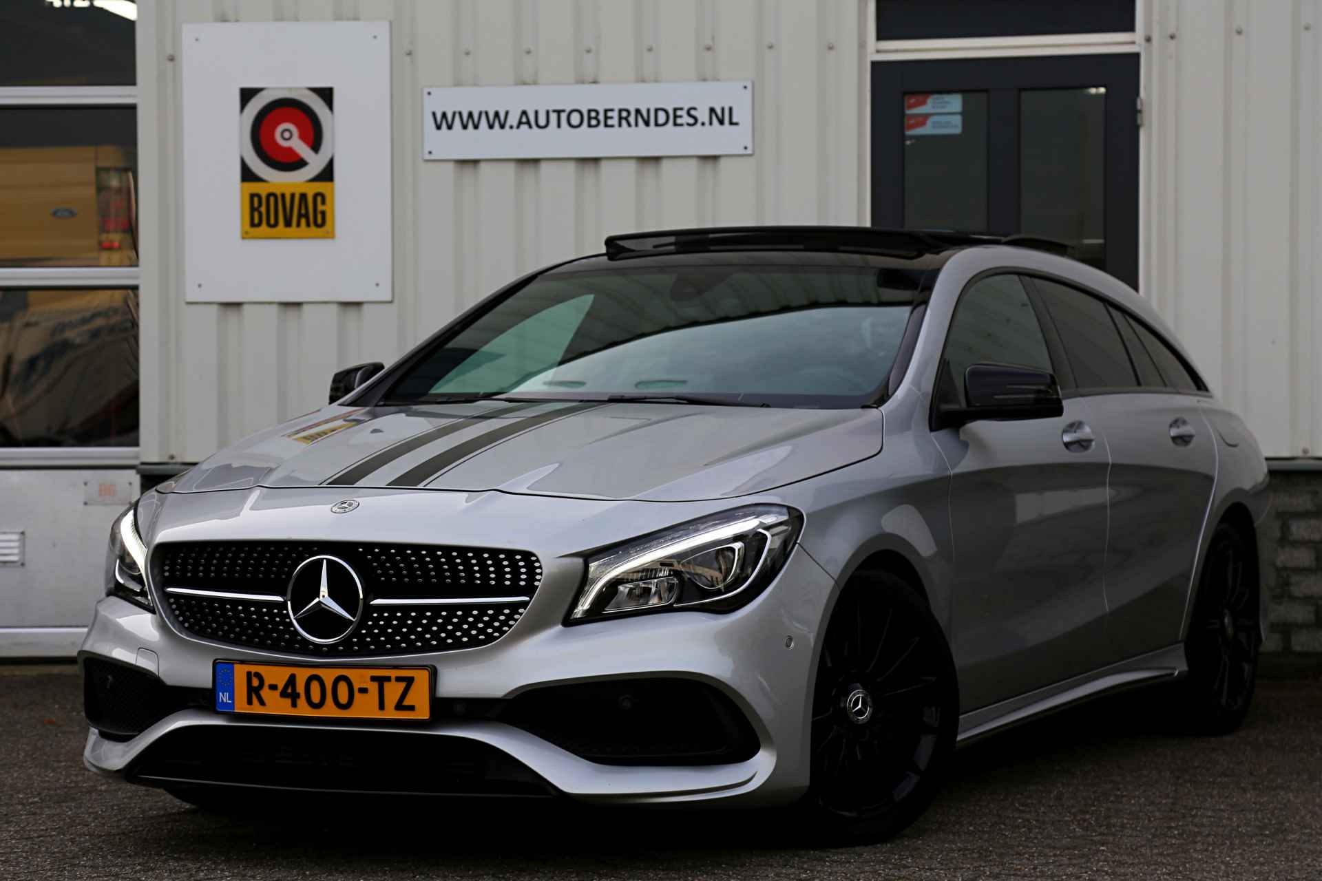 Mercedes-Benz CLA-Klasse Shooting Brake 200 d AMG*Perfect Onderh.*Pano/Sfeer/Diamond Grille/Nightpakket/AMG int-ext/LED/Camera/Parkeersens.V+A/18 inch LM - 1/54