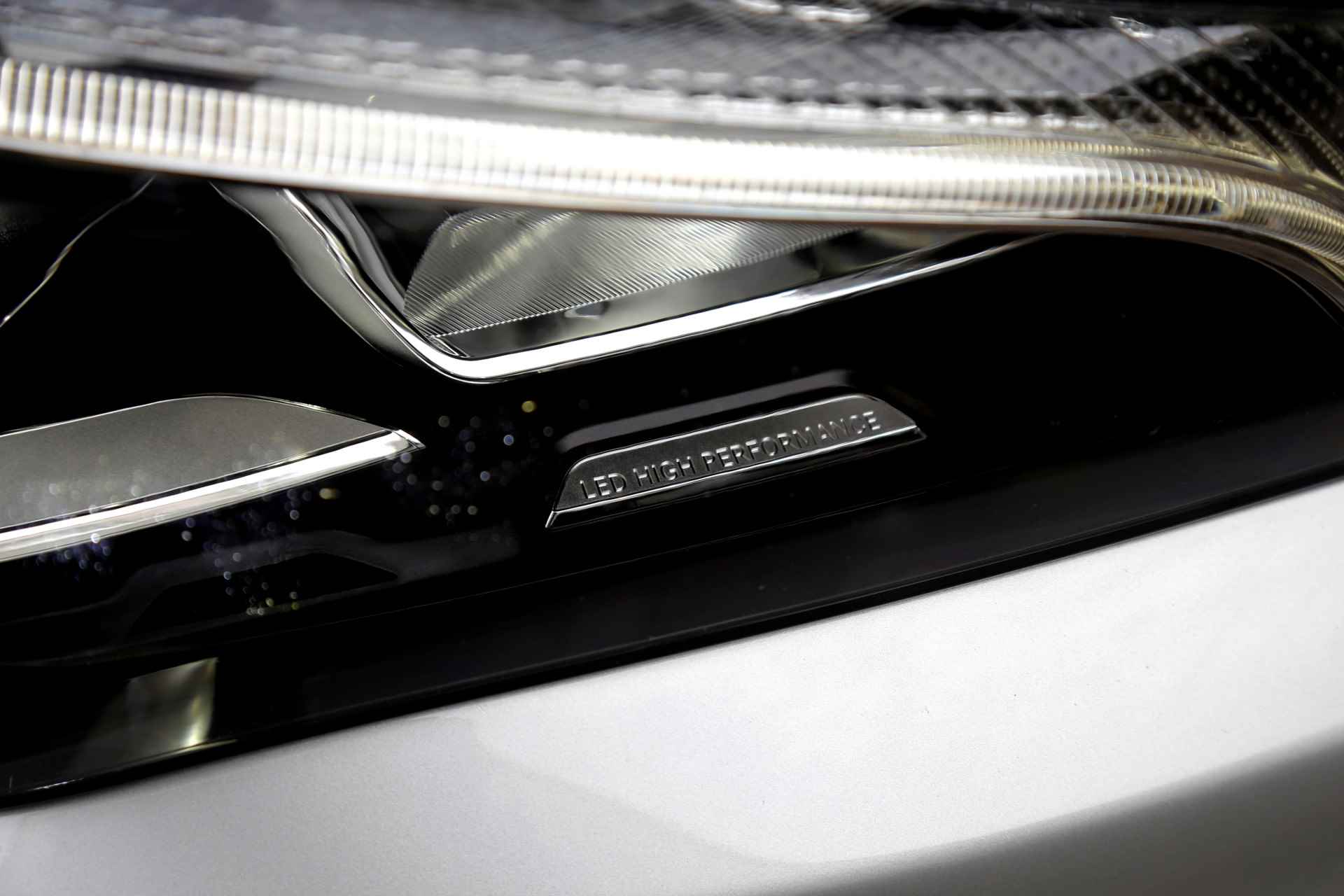 Mercedes-Benz CLA-Klasse Shooting Brake 200 d AMG*Perfect Onderh.*Pano/Sfeer/Diamond Grille/Nightpakket/AMG int-ext/LED/Camera/Parkeersens.V+A/18 inch LM - 18/54