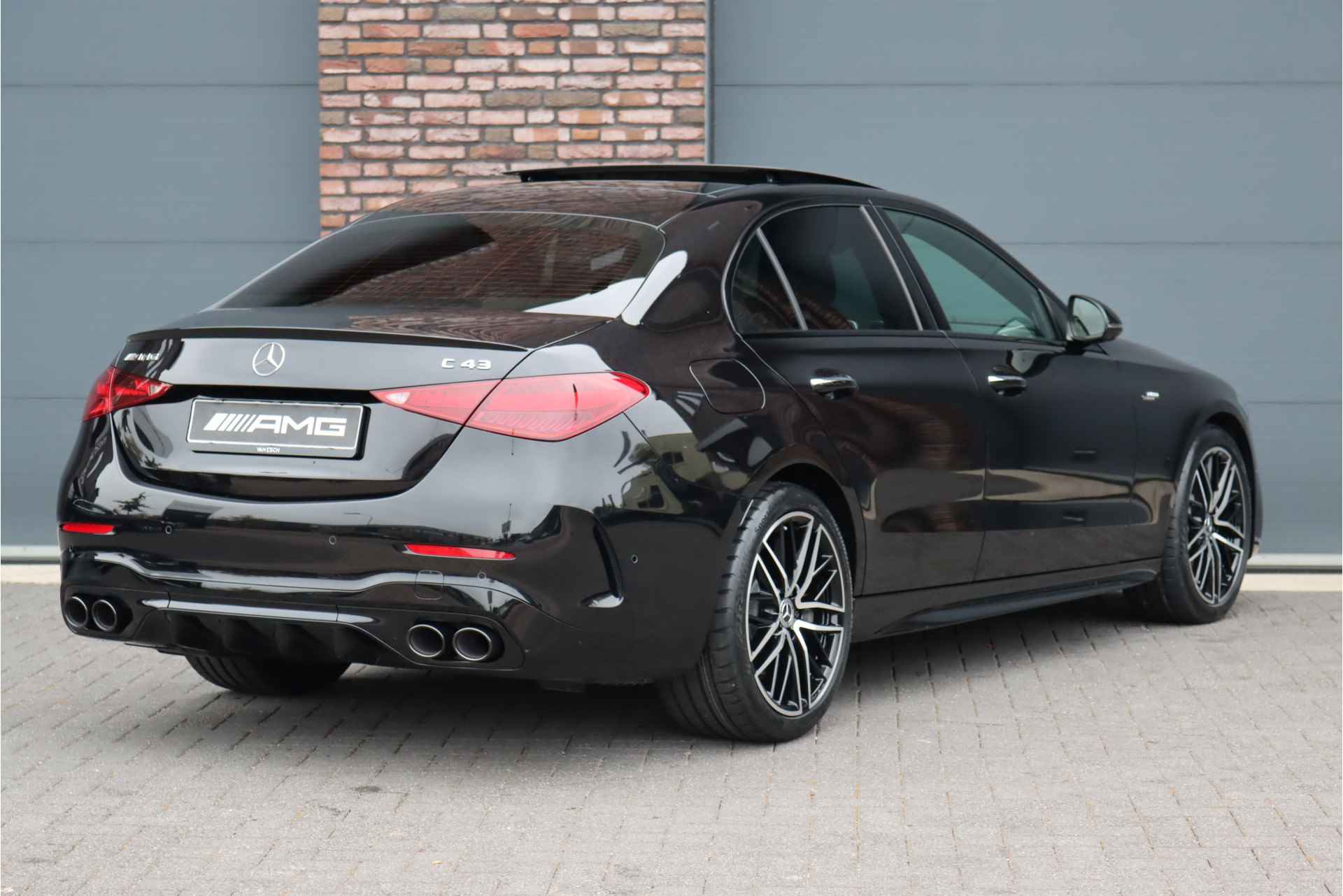 Mercedes-Benz C-Klasse AMG 43 4MATIC Premium Aut9 | Achterasbesturing | Distronic+ | AMG-stuurwieltoetsen | Panoramadak | Burmester | Memory | Verwarmd Stuurwiel | Digital Light | Rijassistentiepakket+ | - 8/43