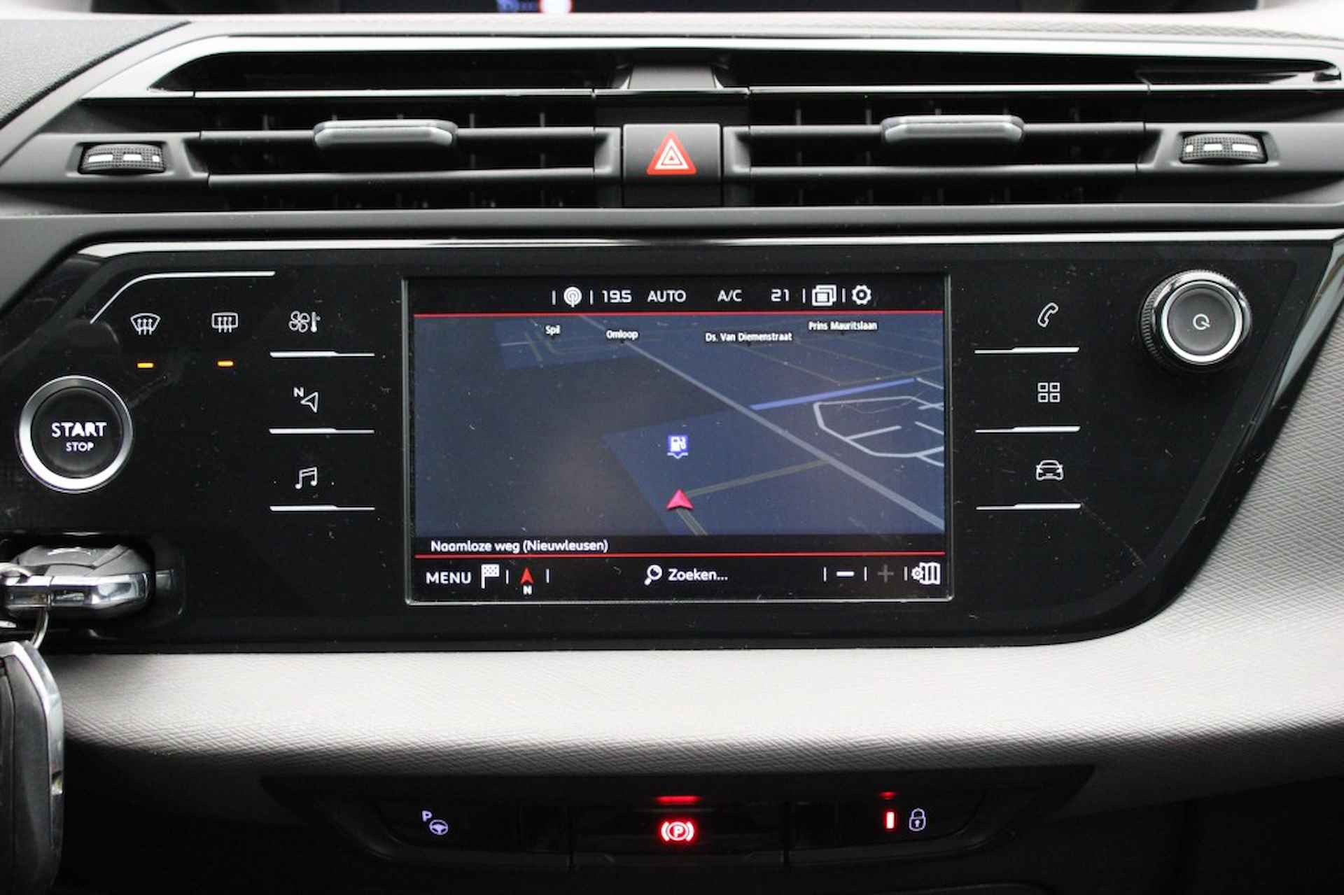 CITROEN C4 Grand Spacetourer 1.2 PureTech Business 7 persoons - Carplay, Trekhaak - 17/30