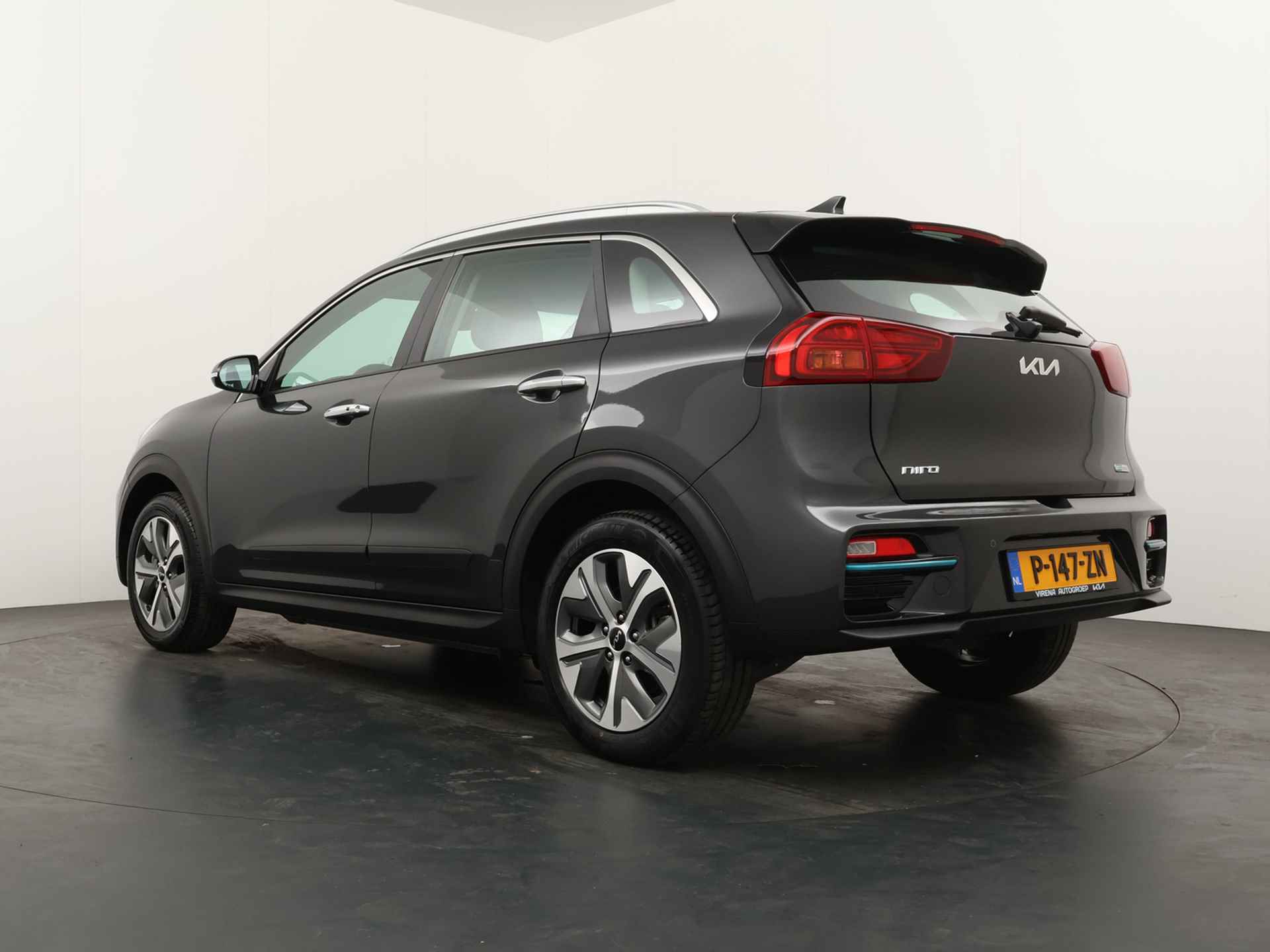 Kia e-Niro DynamicLine 64 kWh - Apple CarPlay/Android Auto - Navigatie - Achteruitrijcamera - Parkeersensoren - Fabrieksgarantie tot 07-2029 - 6/43