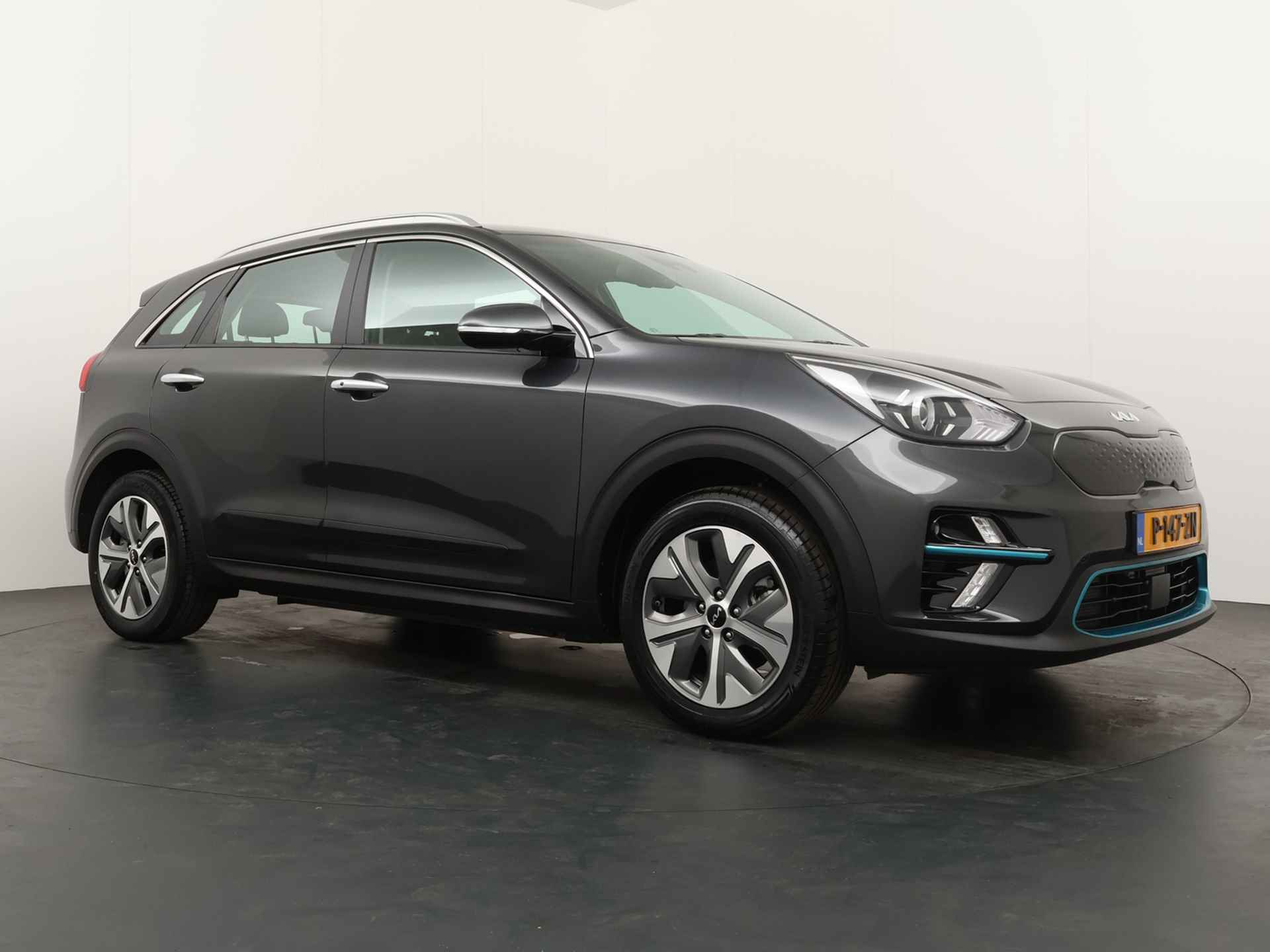 Kia e-Niro DynamicLine 64 kWh - Apple CarPlay/Android Auto - Navigatie - Achteruitrijcamera - Parkeersensoren - Fabrieksgarantie tot 07-2029 - 11/43