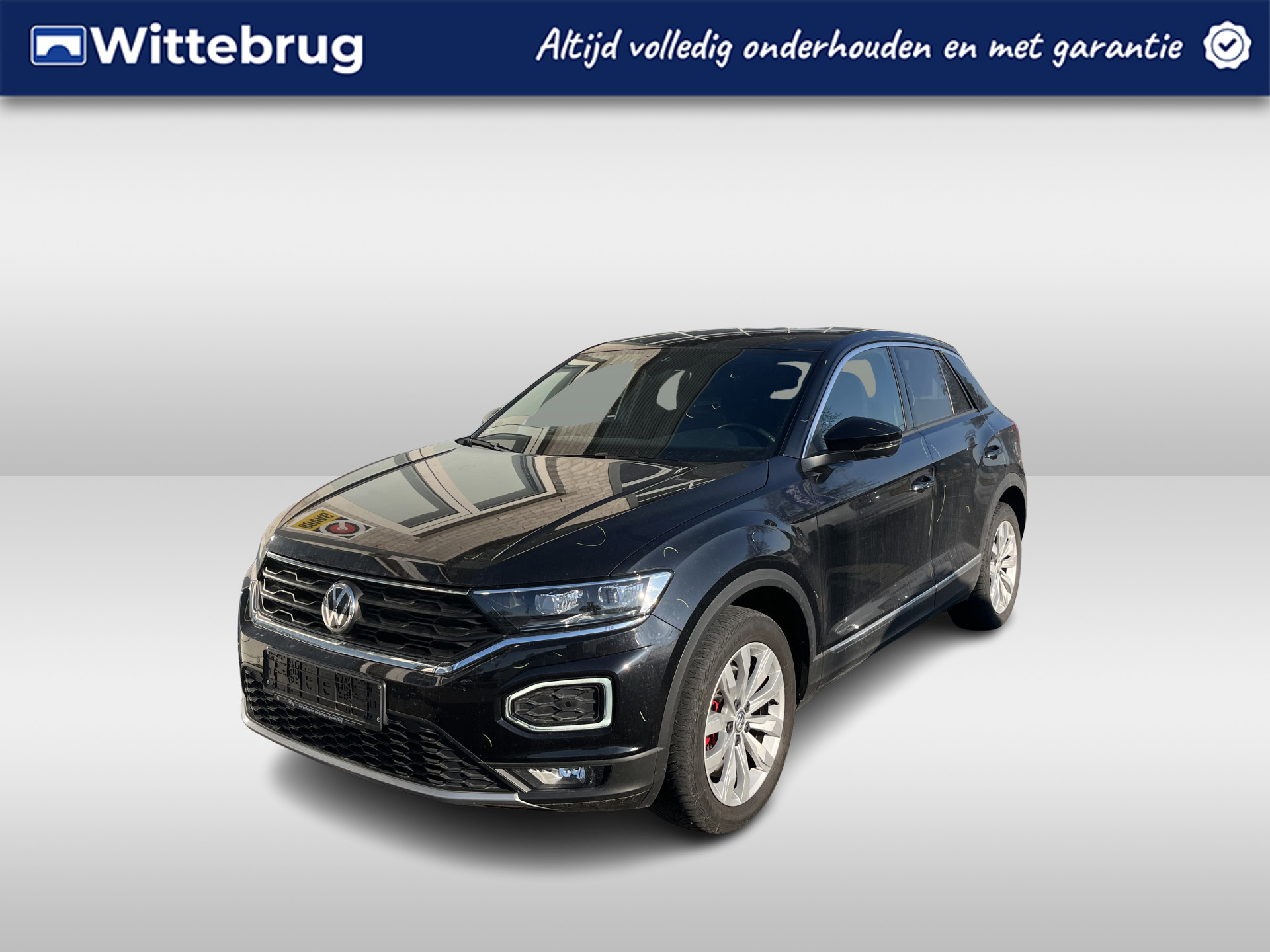 Volkswagen T-Roc 1.5 TSI Sport / AUTOMAAT/ ADAPT. CRUISE/ NAVI/ PARK. SENSOREN V&A/ CLIMATE/ STUUR & STOELVERWARMING/ LANE ASSIST