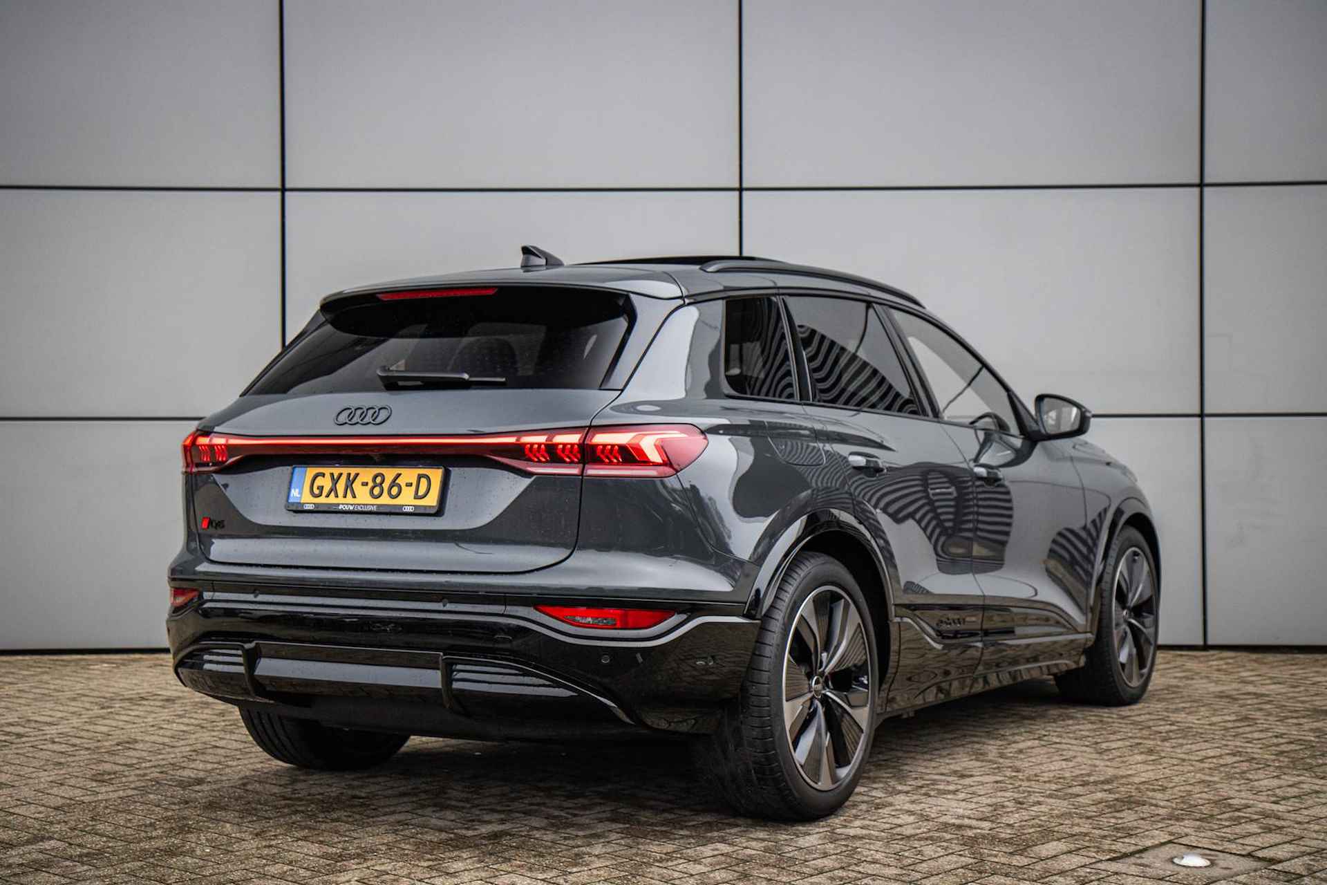 Audi Q6 e-tron 388pk S-edition 100 kWh | HUD | B&O | Sportstoelen | Tech Pro | Panoramadak - 2/45